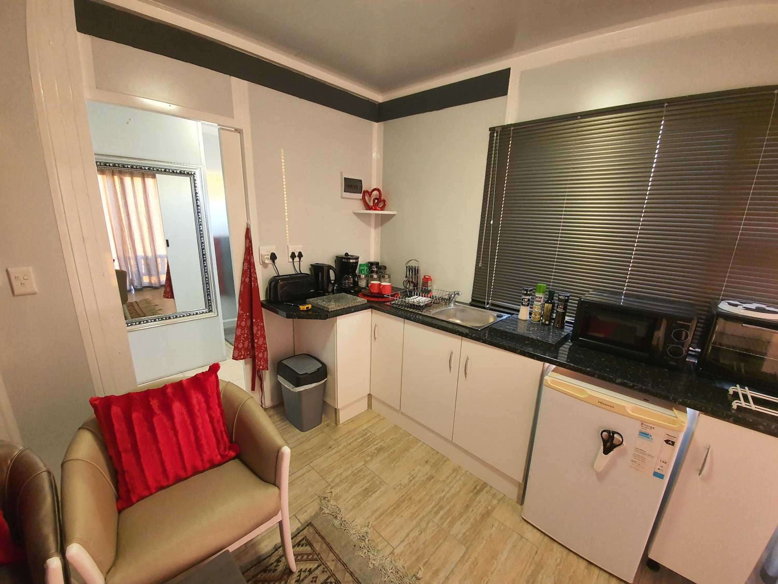 Atlantic Studio - Compact unit with Sea Views, photo 12