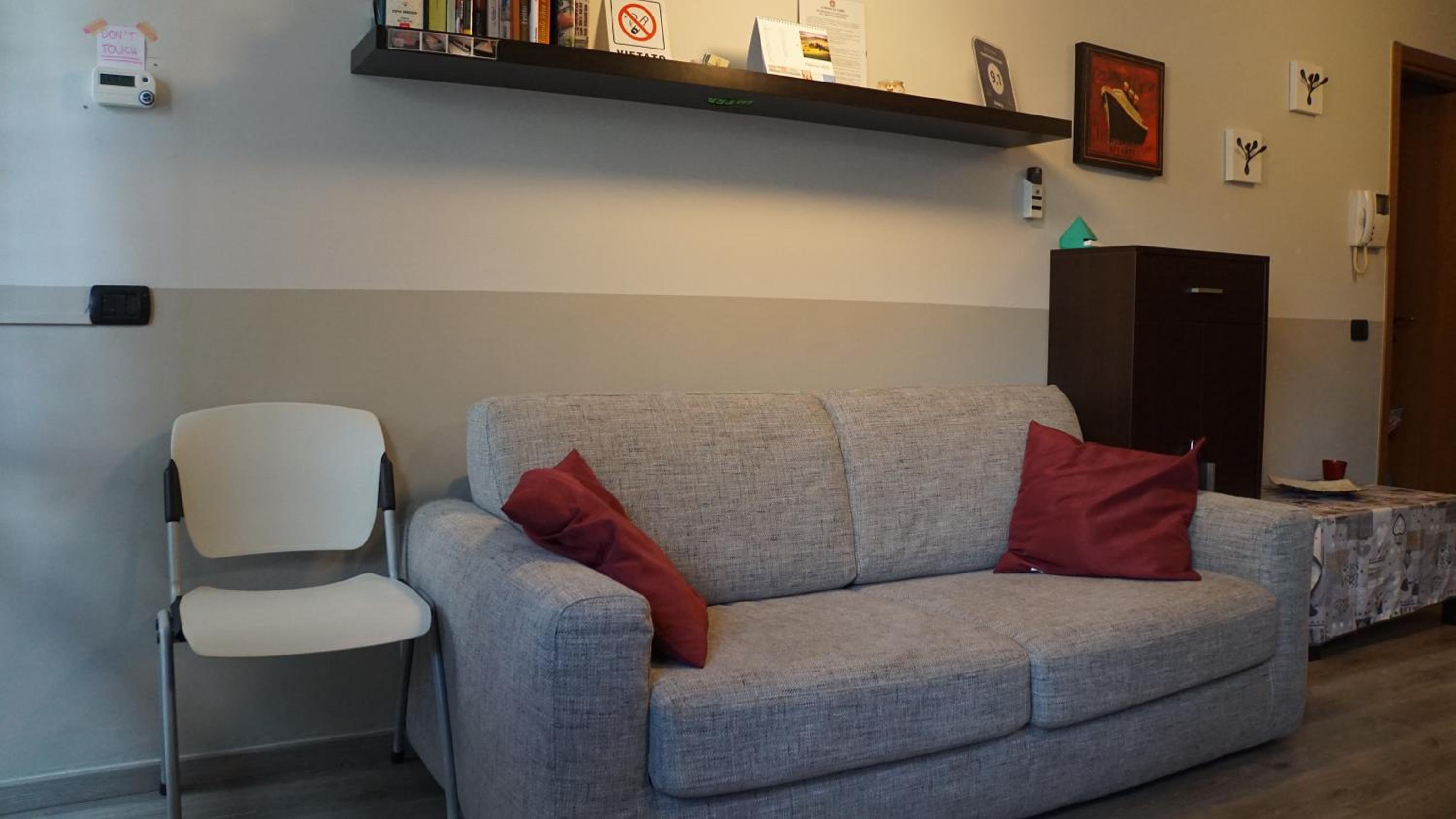 Appartamento Aleph with private parking, next train station