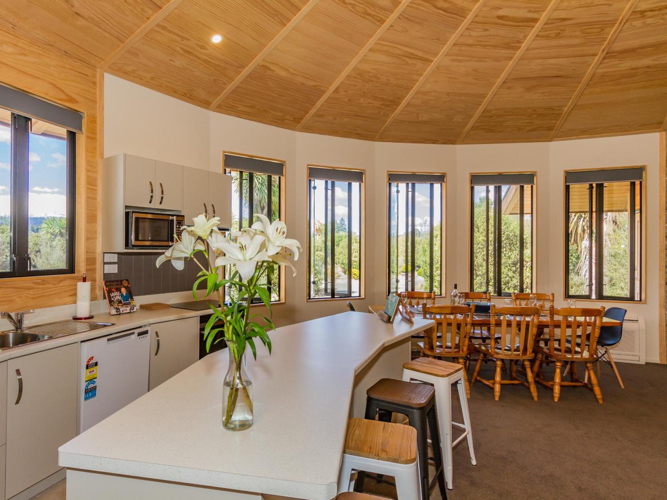 The Snowglobe - Ohakune Modern Yurt Style Chalet view 4