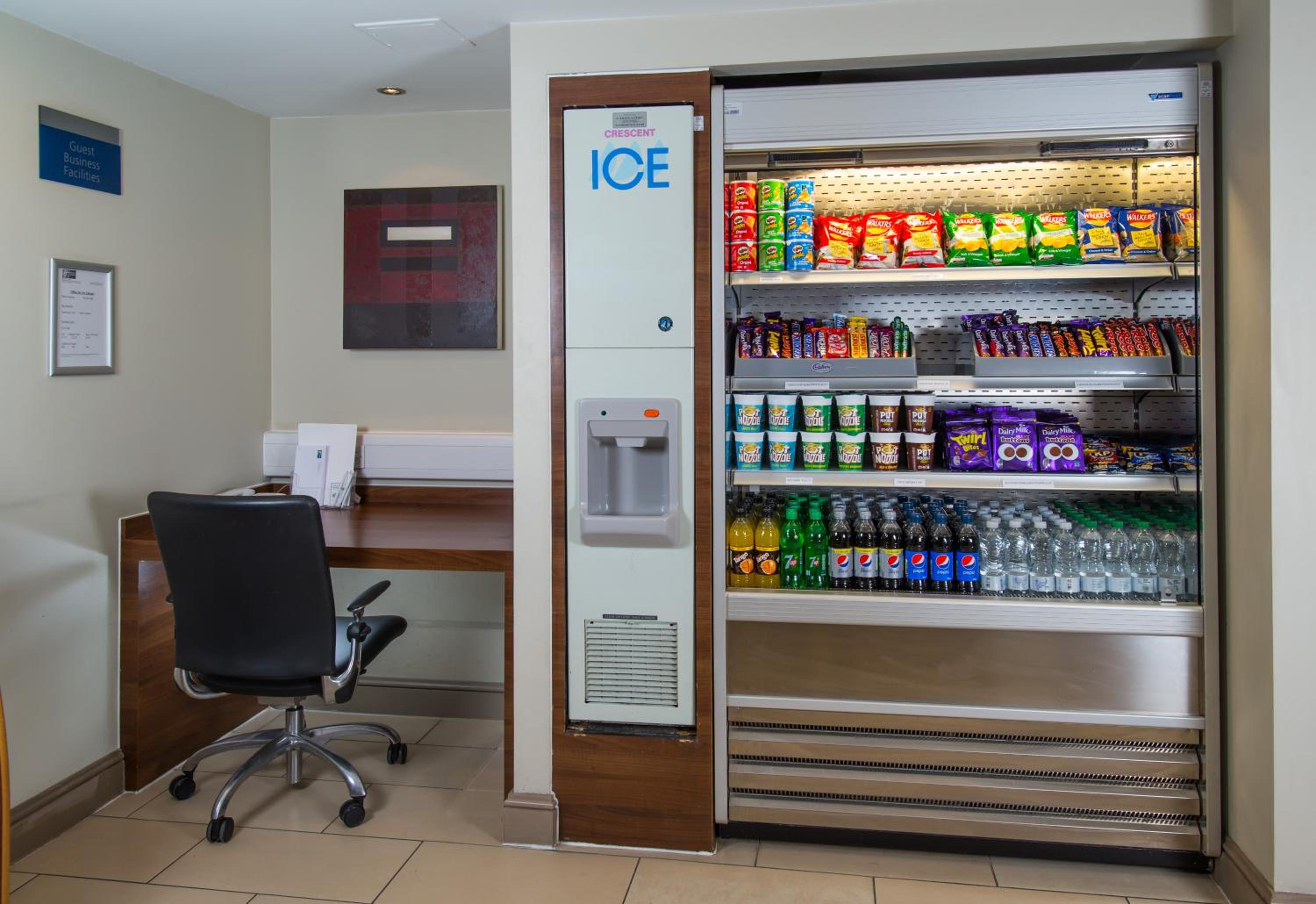 Stirling Vacations - Holiday Inn Express Stirling, an IHG Hotel - Property Image 4