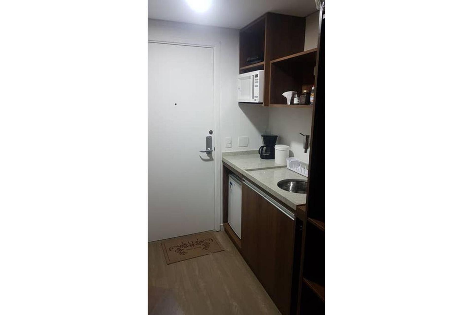 Studio completo com piscina e localização privilegiada - A 350m do Metrô Anhangabaú