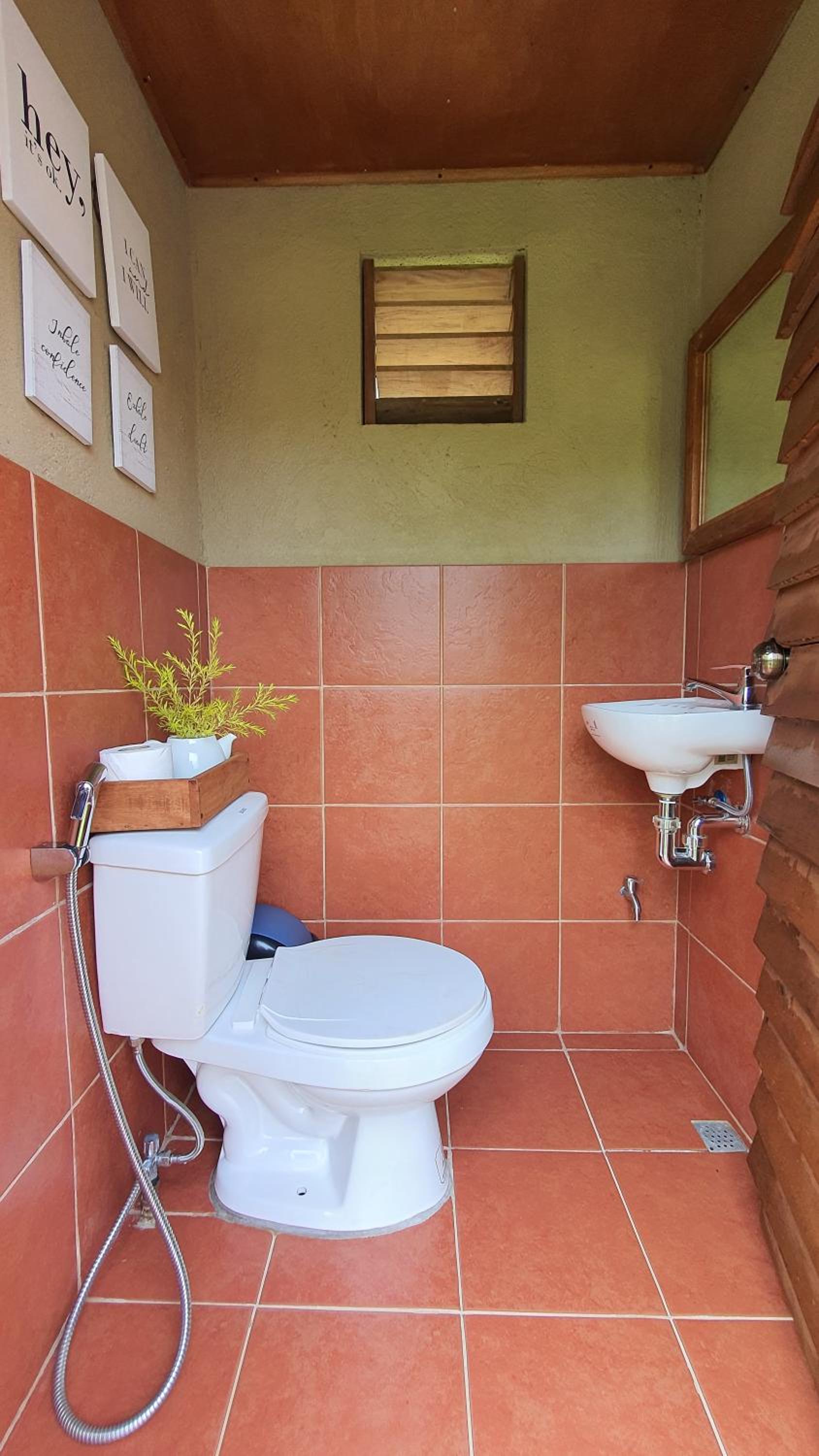 Spacio Caliraya Bed & Breakfast