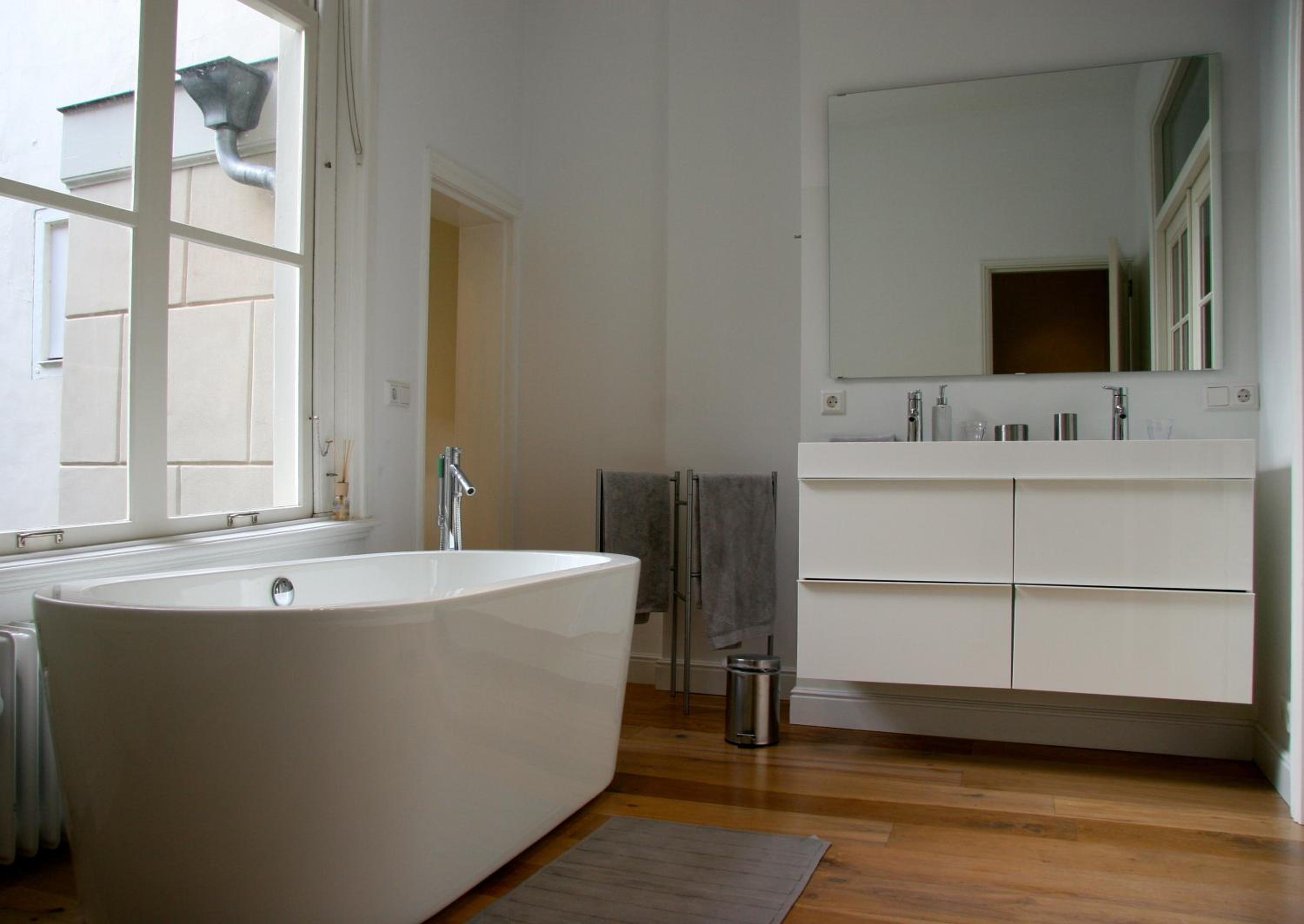 Mokum Suites