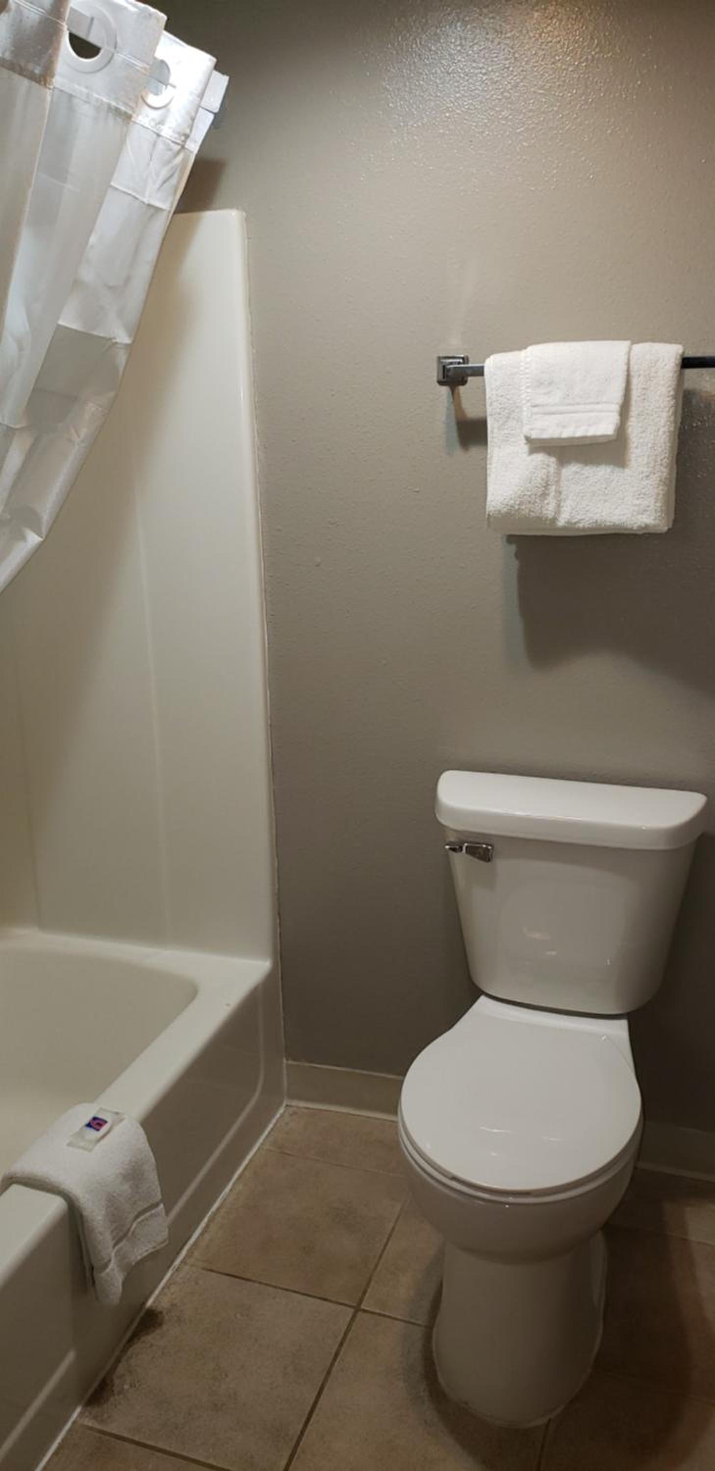 Motel 6-Kewanee, IL - Property Image 24