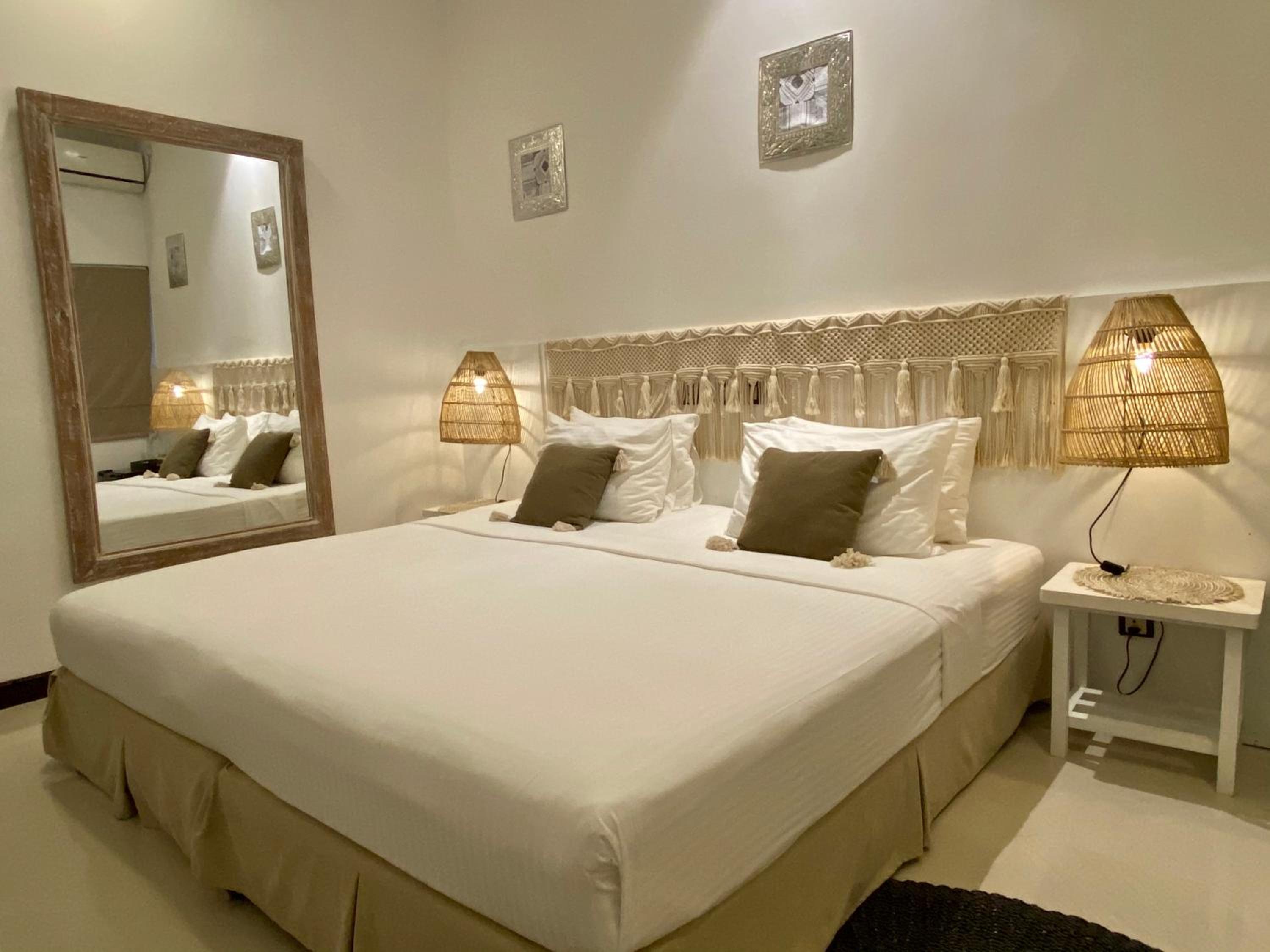 Canopus Retreat Thulusdhoo