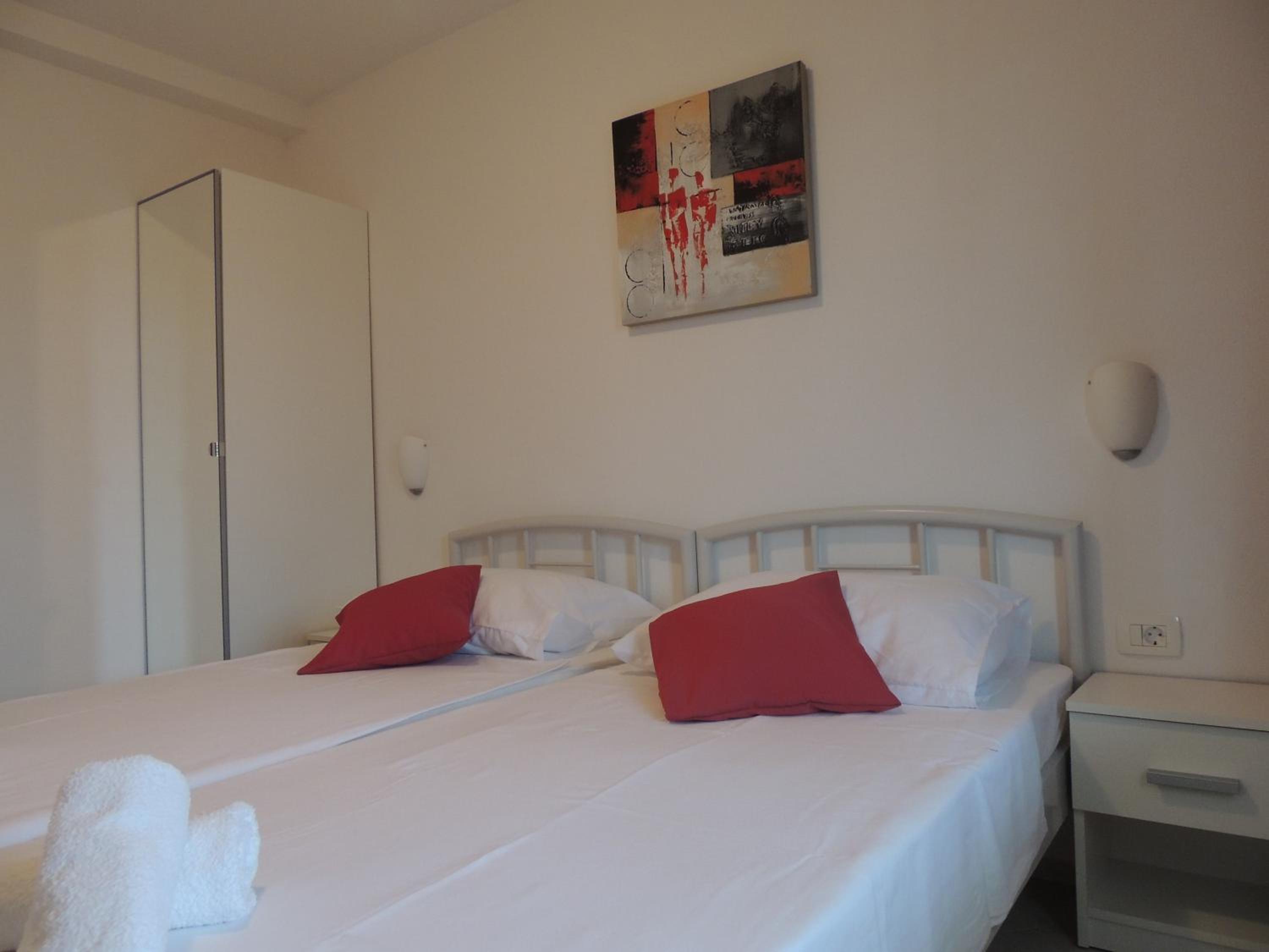 Photo 82