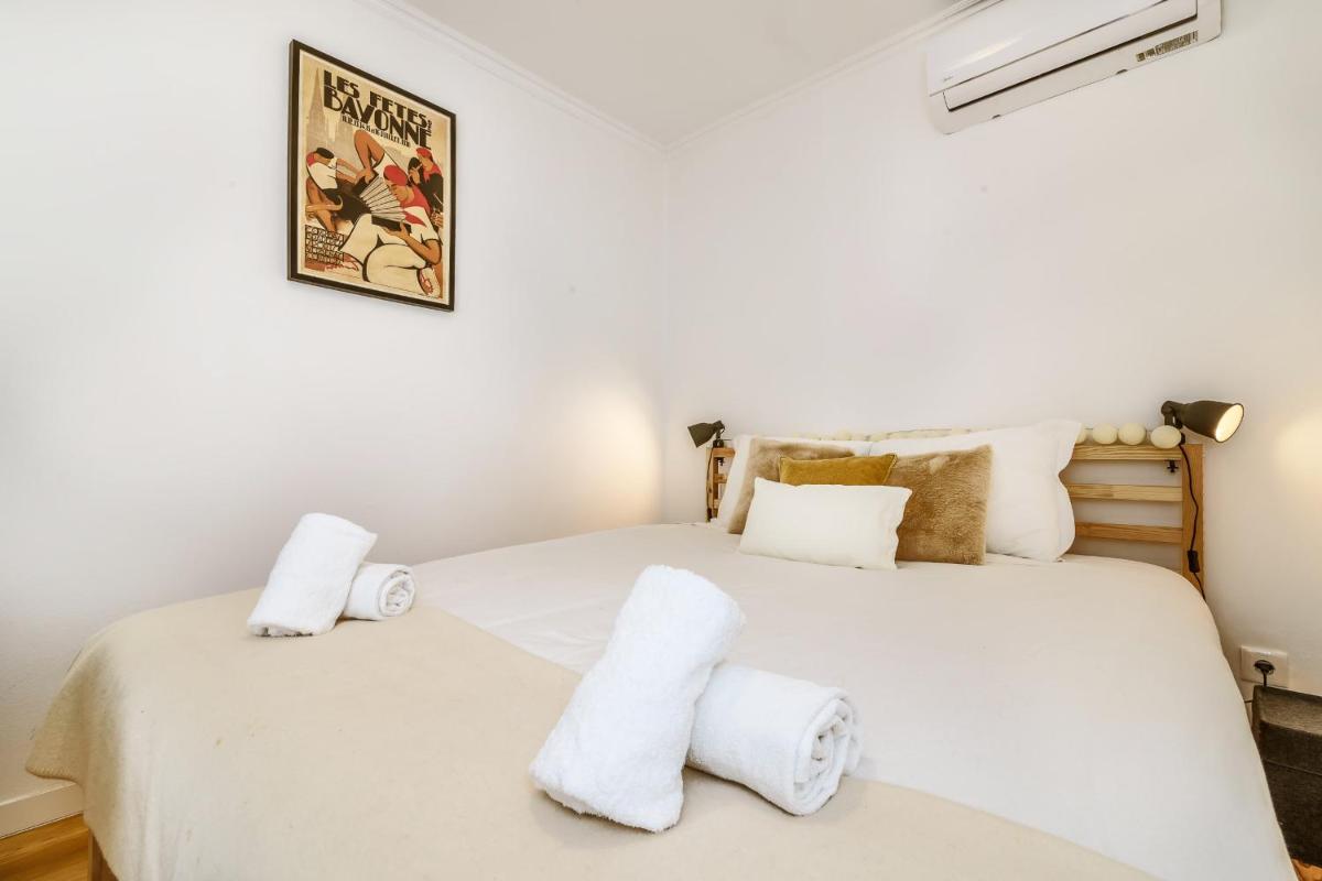 GuestReady - Minimalist Downtown Apartment view 4