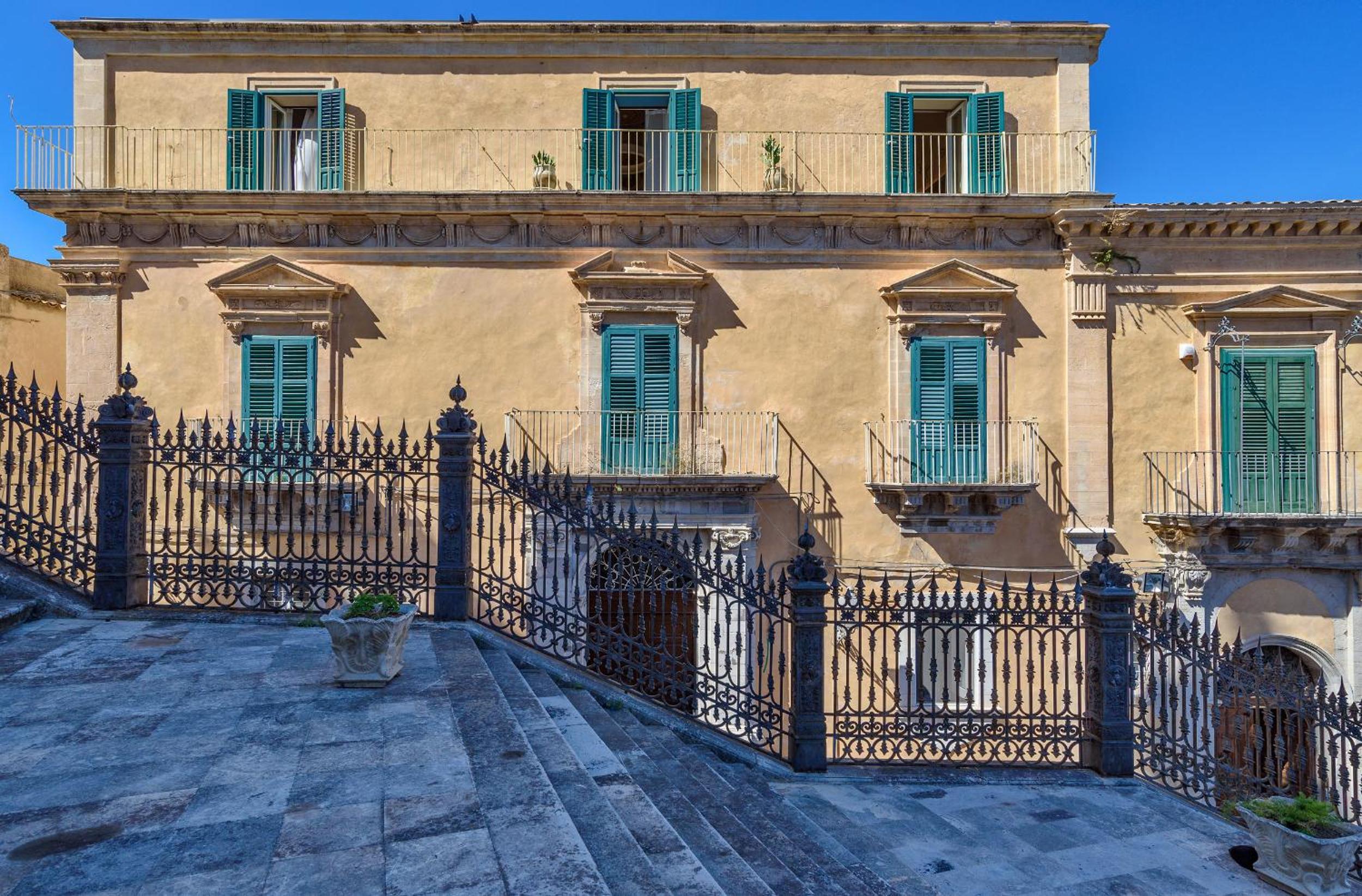 Hotel Appartamenti Vista Duomo - Ibla - Pomelia - Image 1