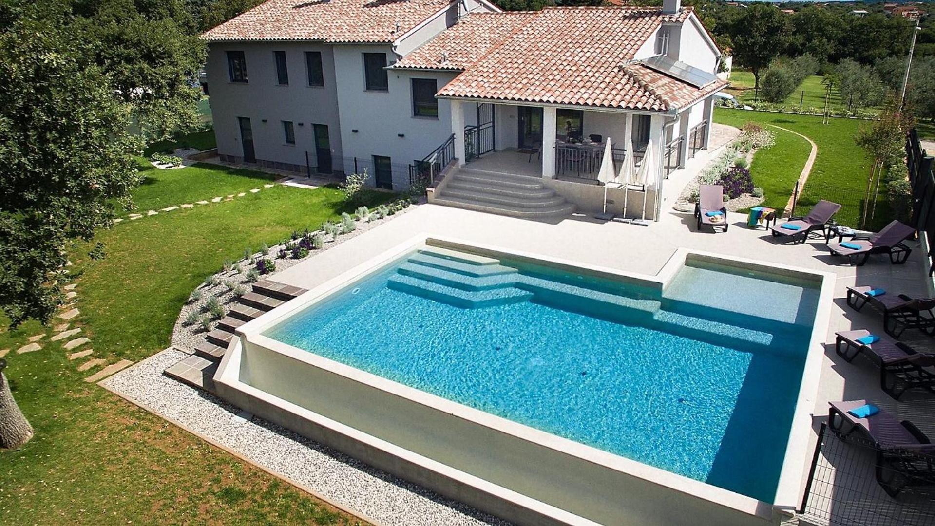 Charming villa Monte Uliveto with private pool in Pula
