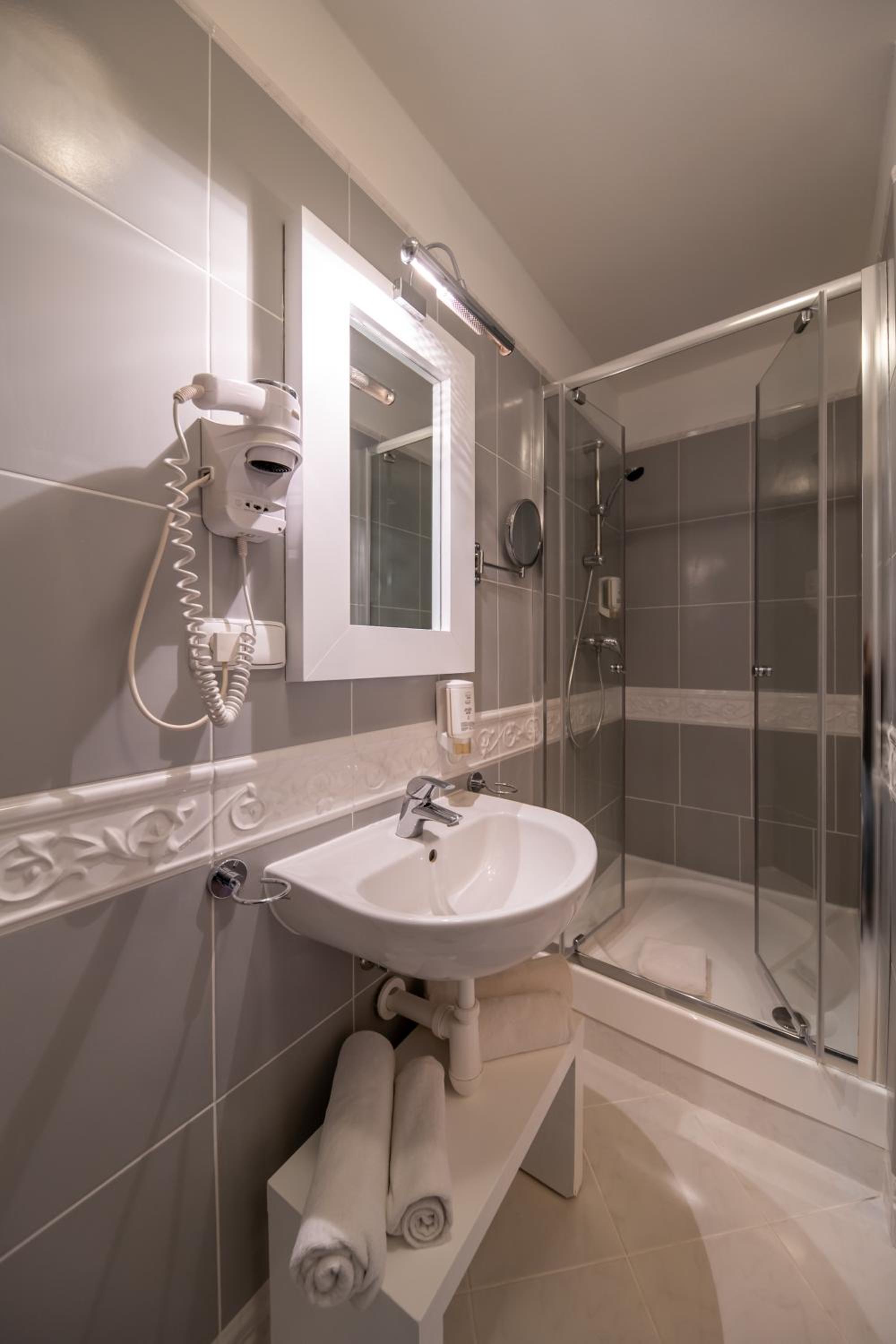 Emporio Prague Apartments