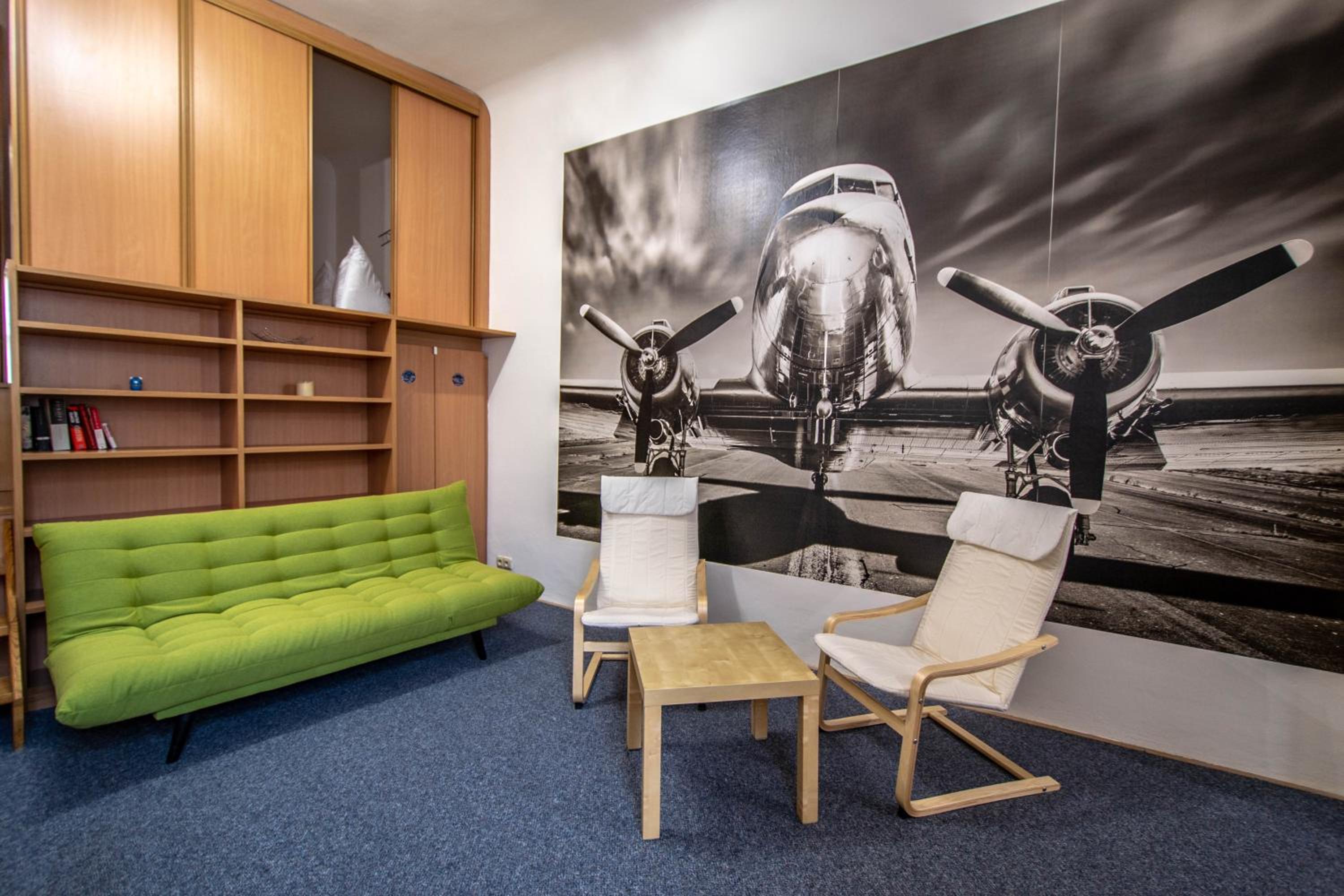 lounge