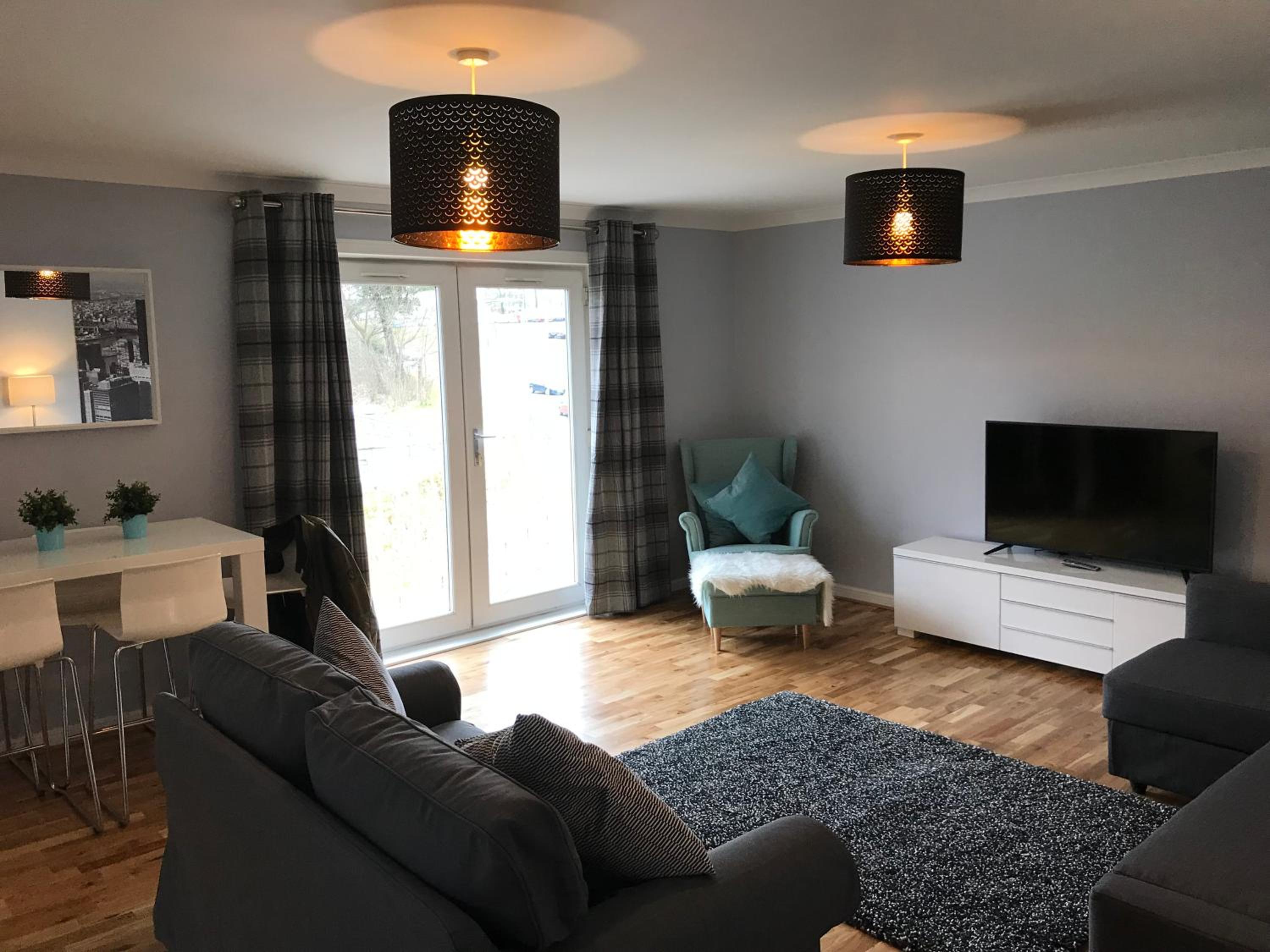 Flat Five, 212 Eaglesham Road, East Kilbride, Glasgow view 5