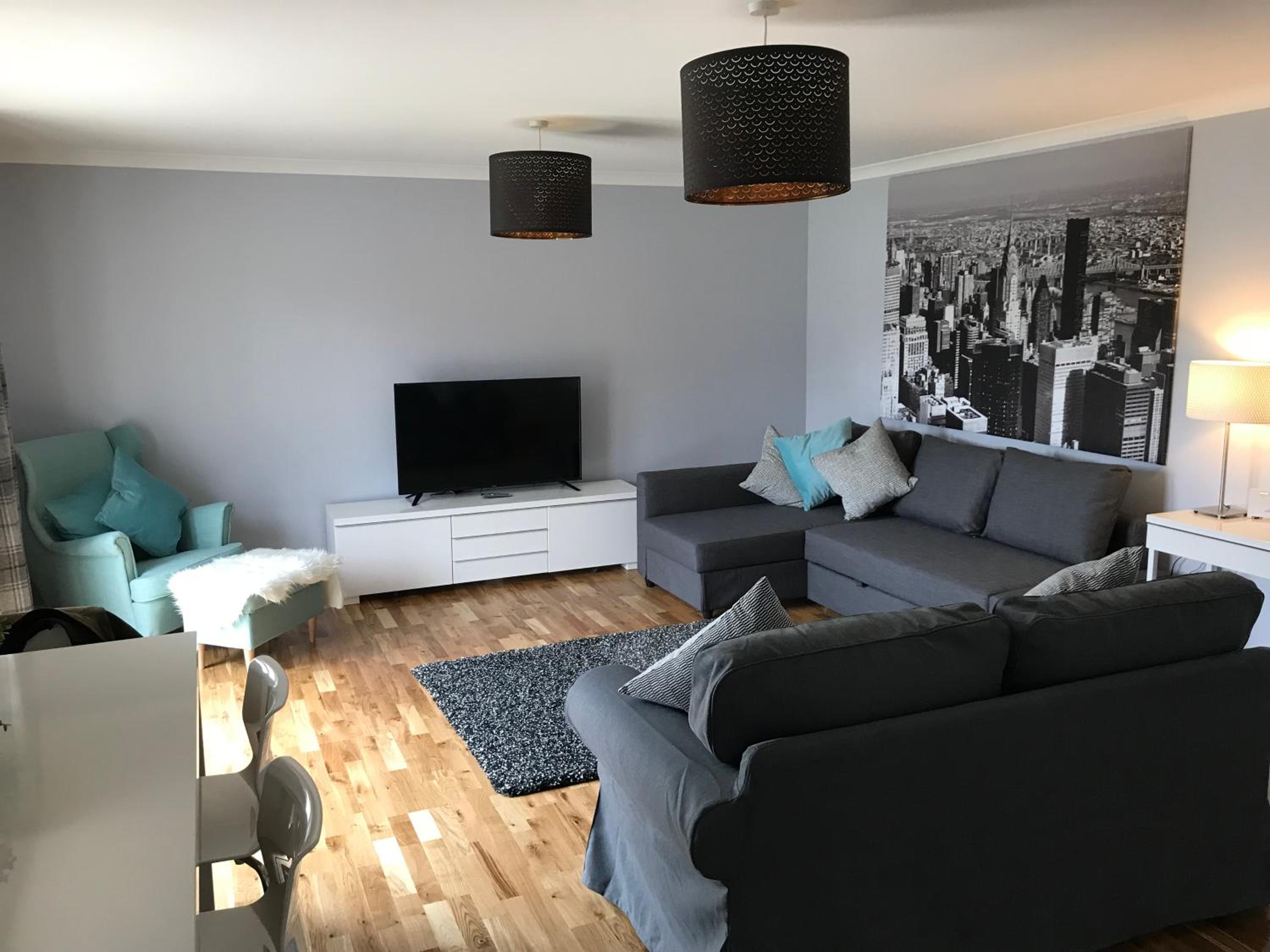 Flat Five, 212 Eaglesham Road, East Kilbride, Glasgow view 3