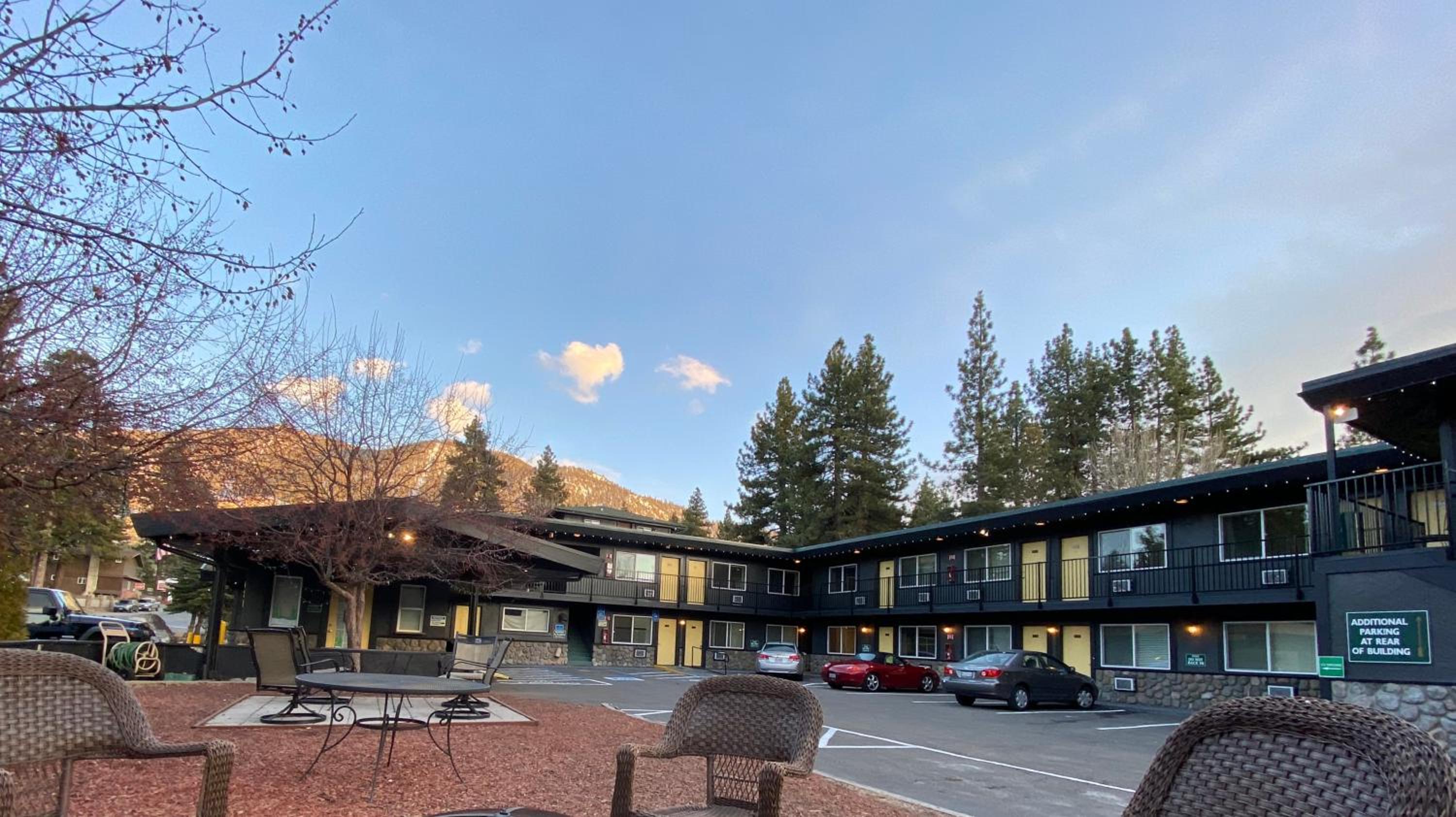Lake Tahoe Vacations - Secrets Inn Lake Tahoe - Property Image 16