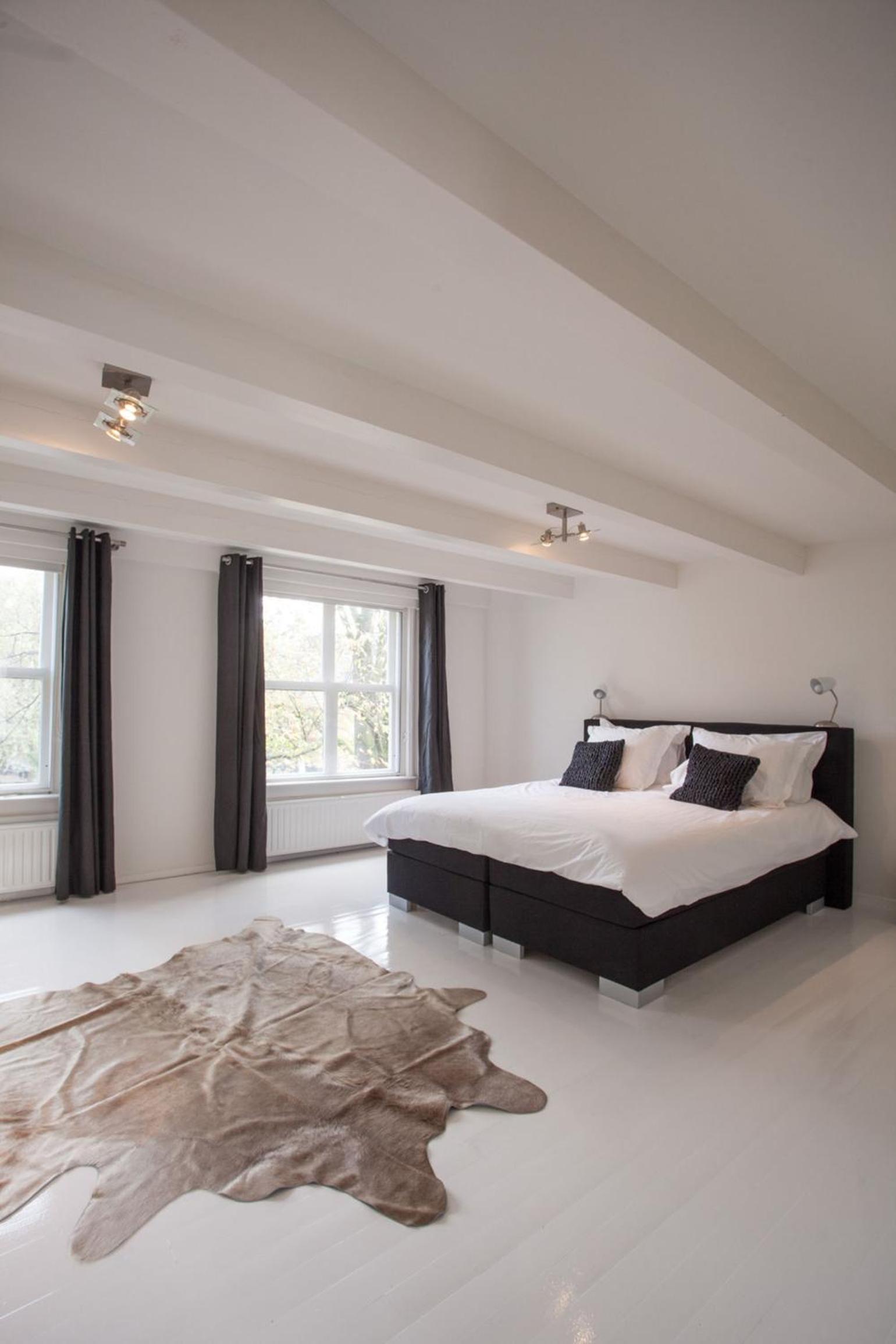 Mokum Suites