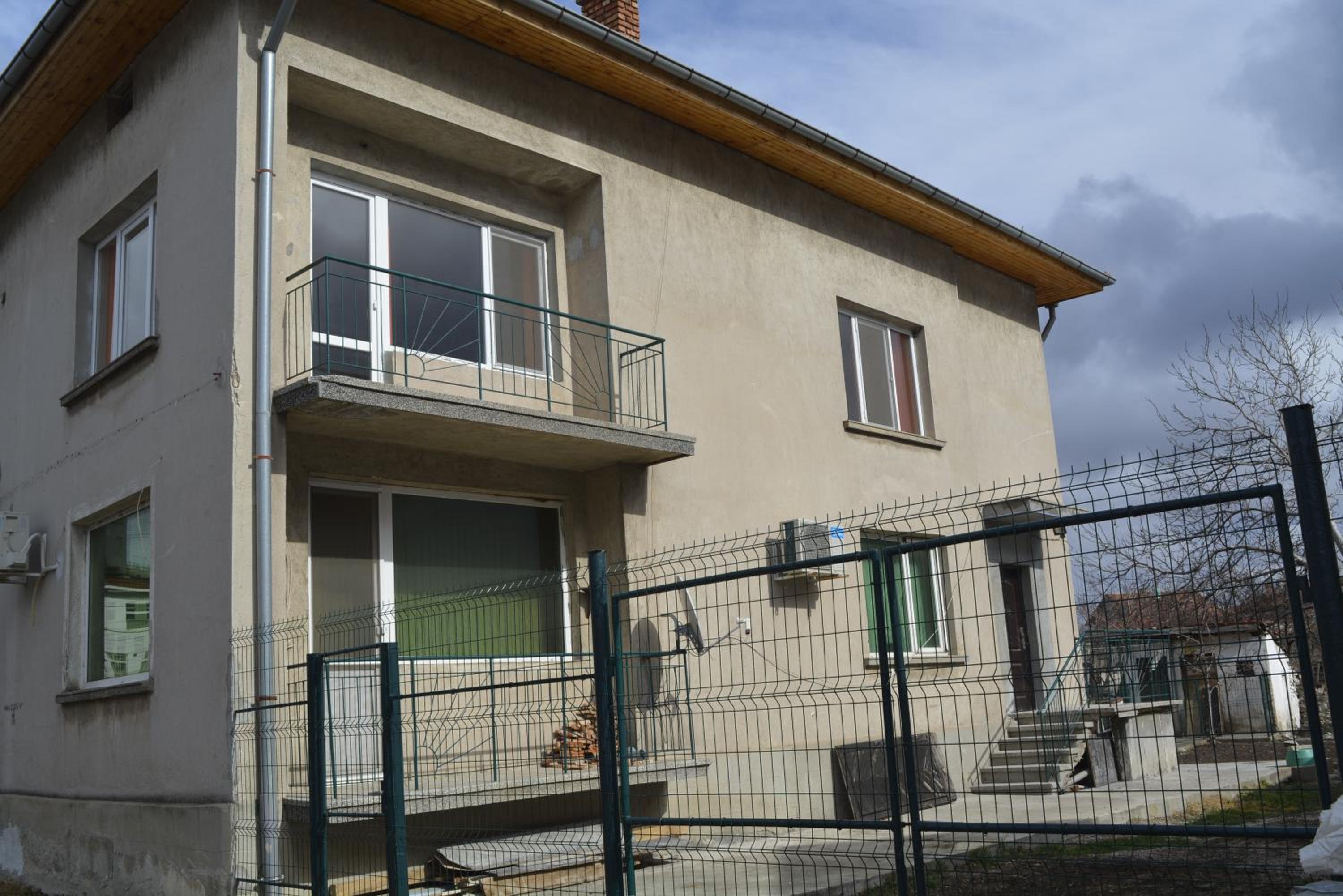 Photo 8