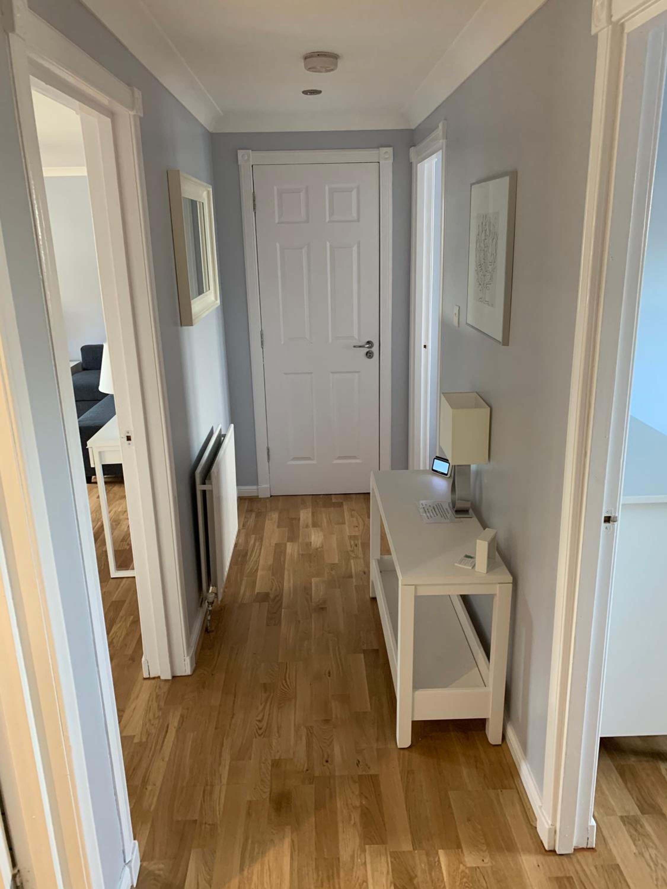 Flat One, 212 Eaglesham Road, East Kilbride, Glasgow view 4