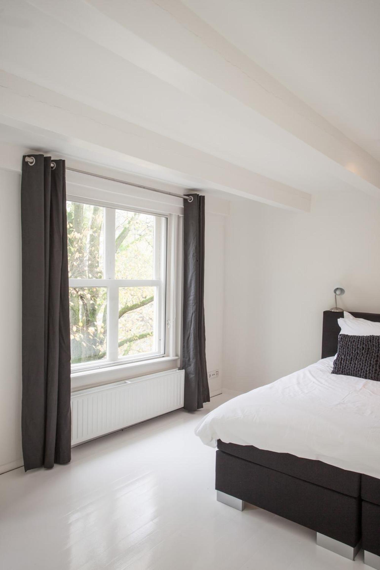 Mokum Suites