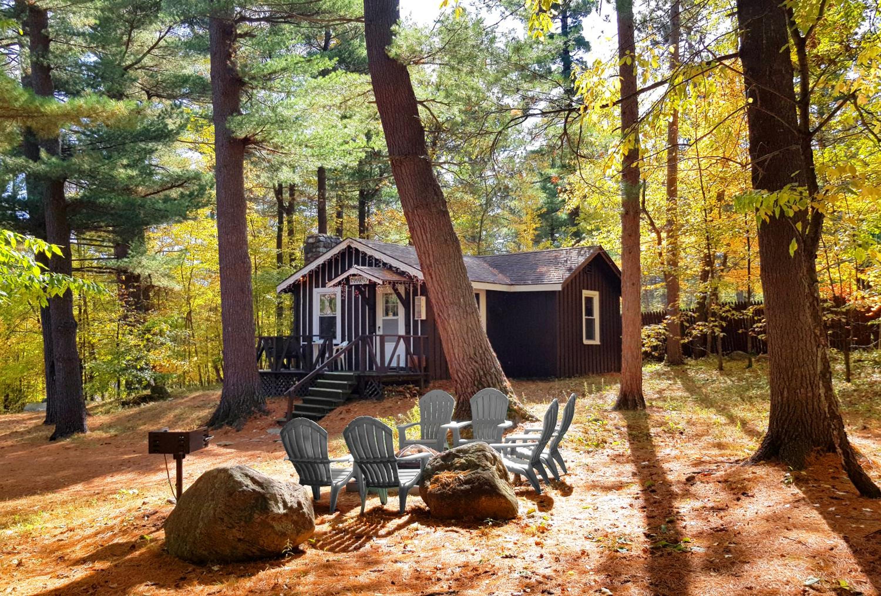 The Wilderness Inn: Chalets view 2