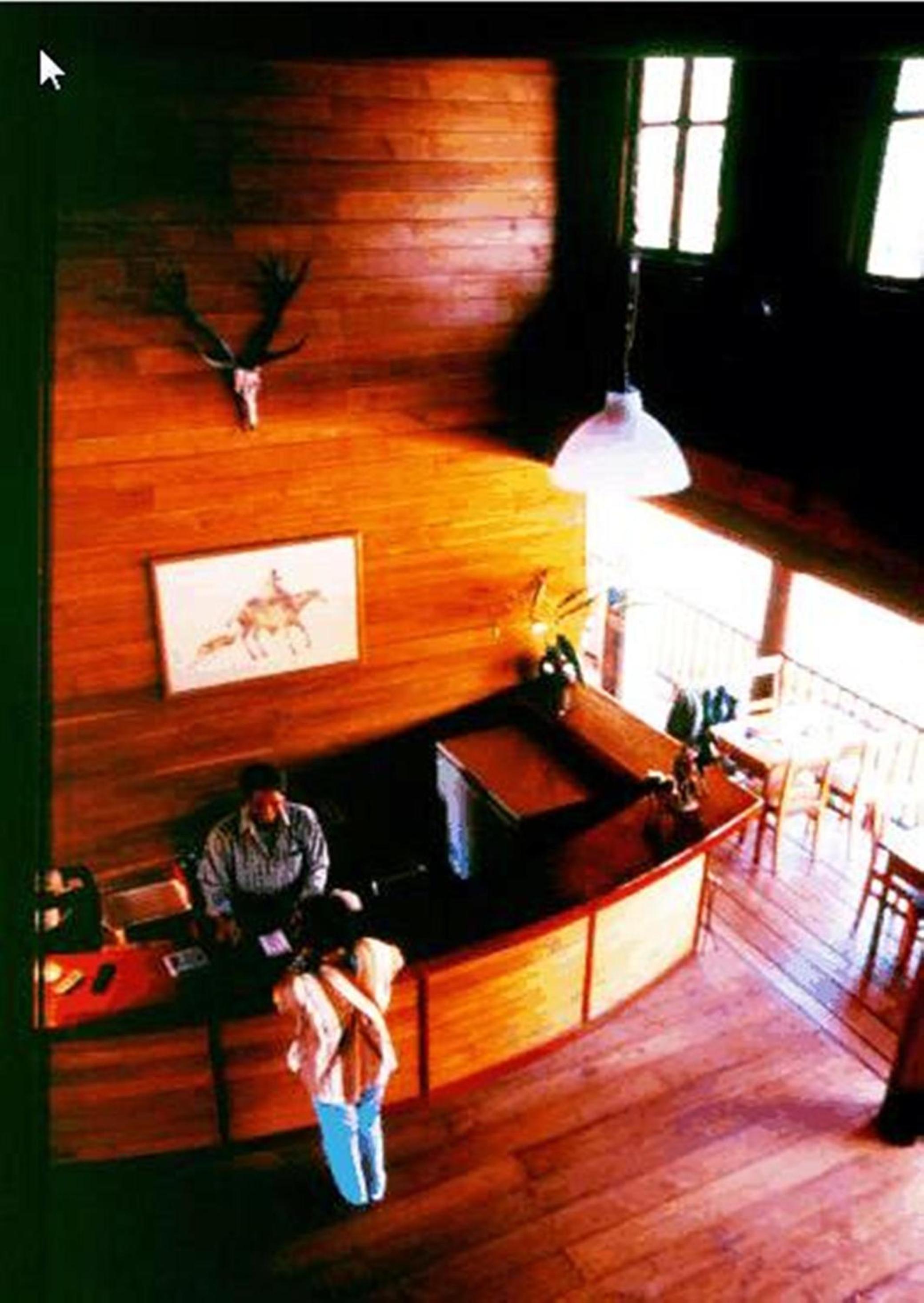 Riverhouse-The Teak House