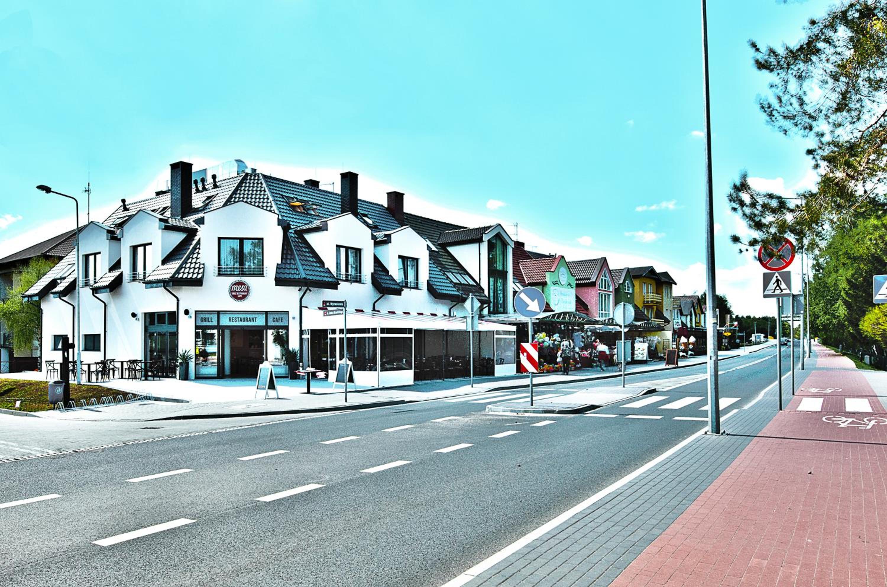 Hotel Apartamenty Mesa Grill Restaurant Cafe - Image 1