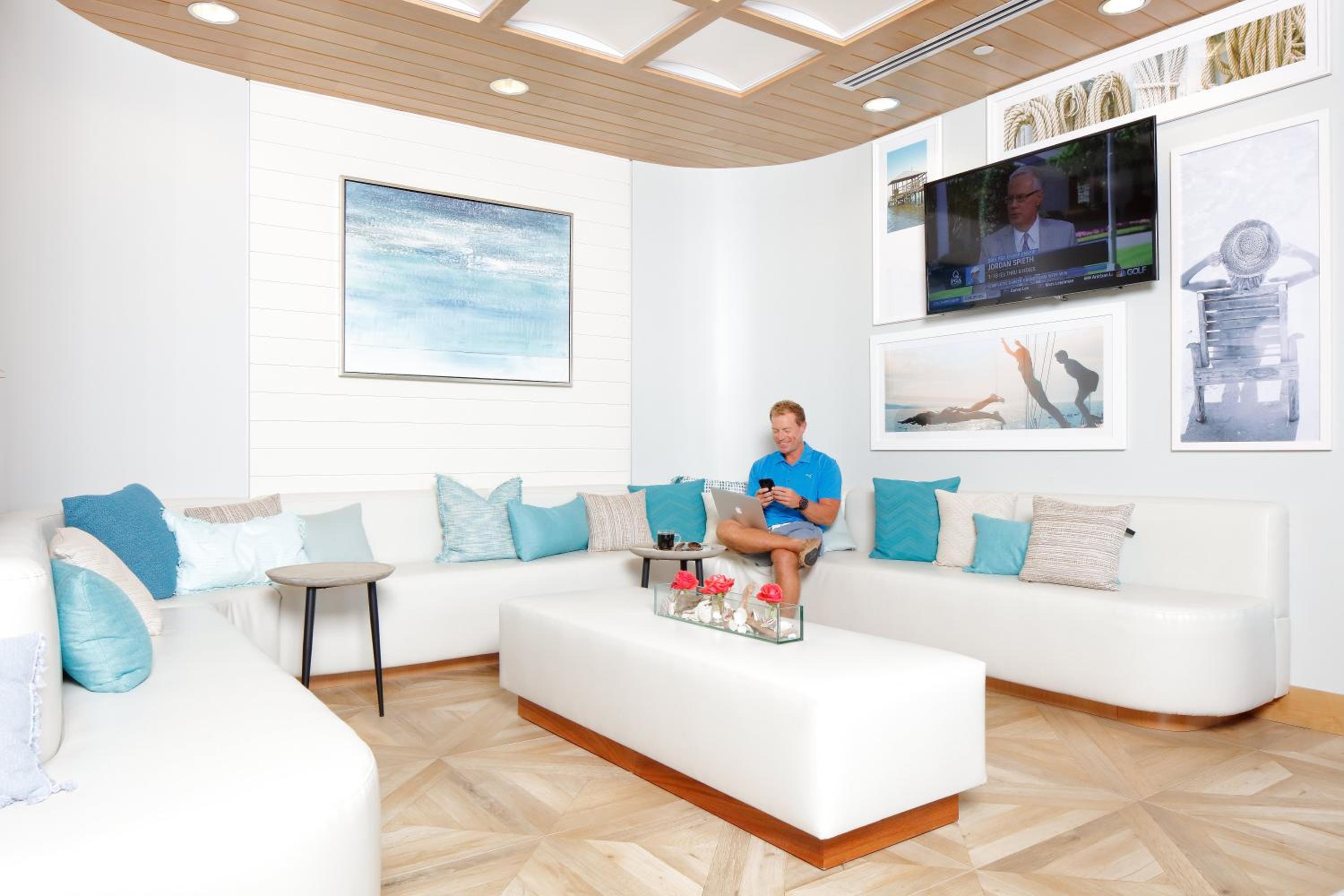 Hotel Indigo Orange Beach - Gulf Shores by IHG