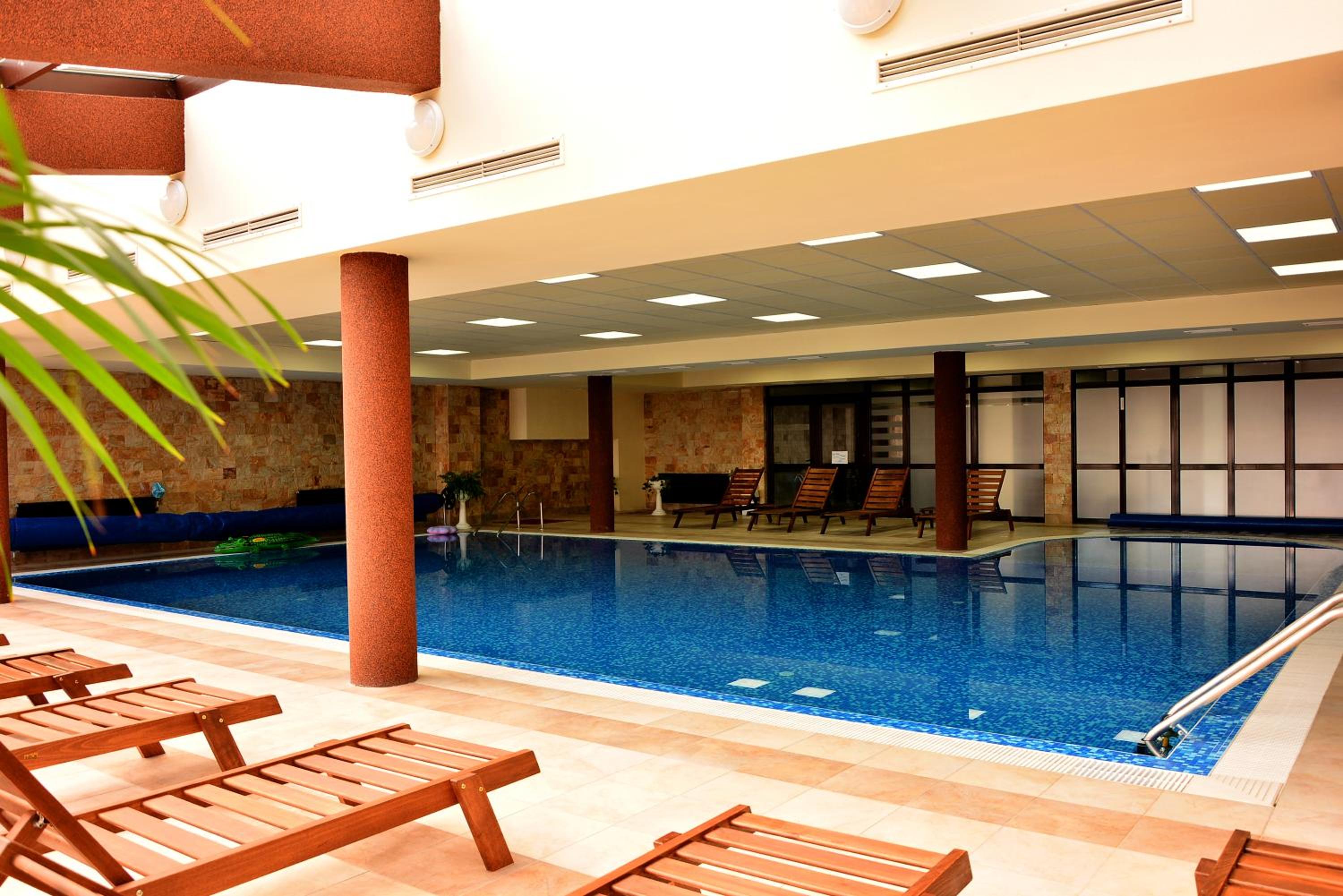 Bansko Vacations - Royal Bansko - Half Board Plus All Inclusive Light - Hot Pool Jacuzzis - Property Image 39