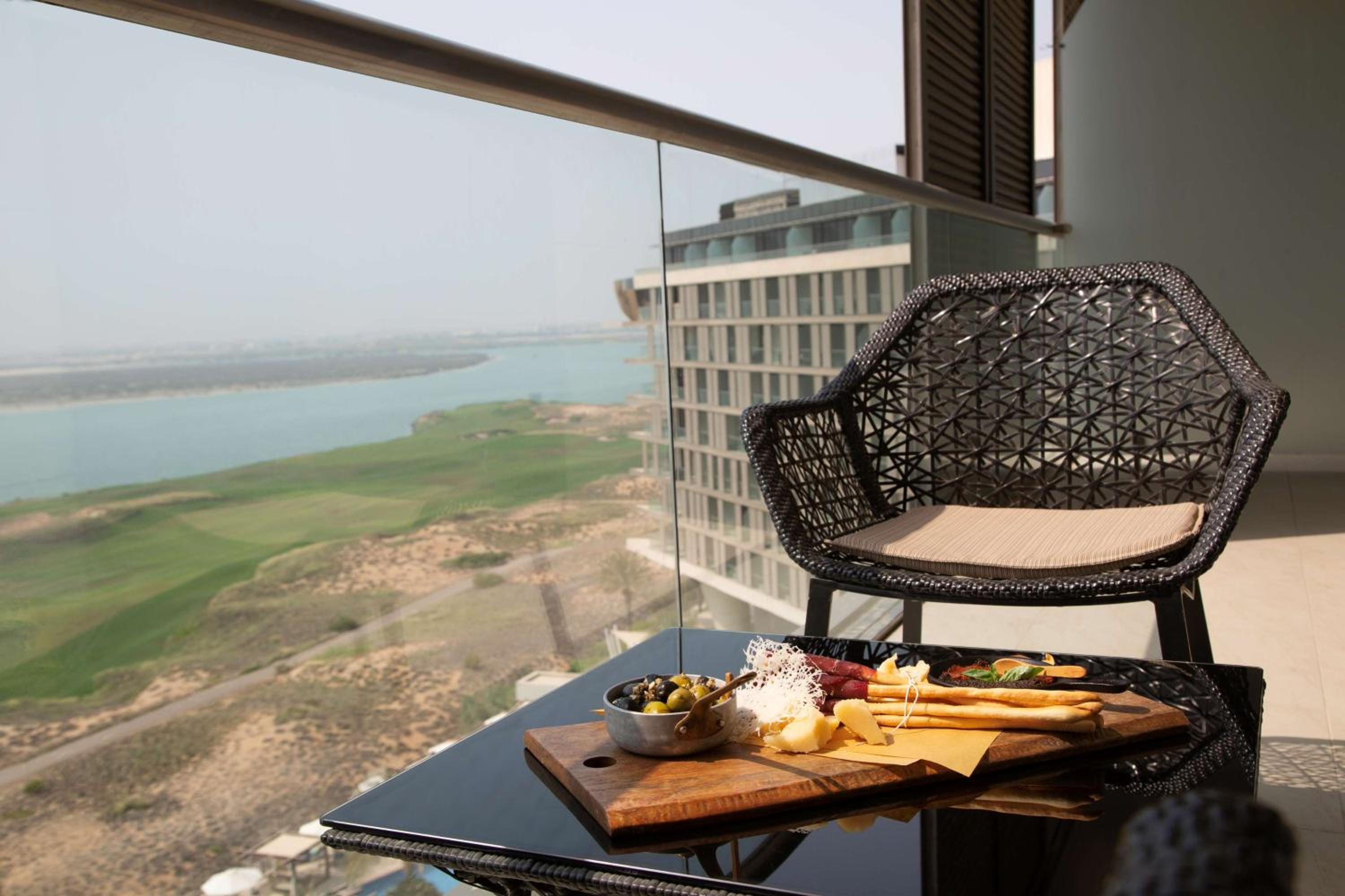 Yas Plaza Mangroves by IHG