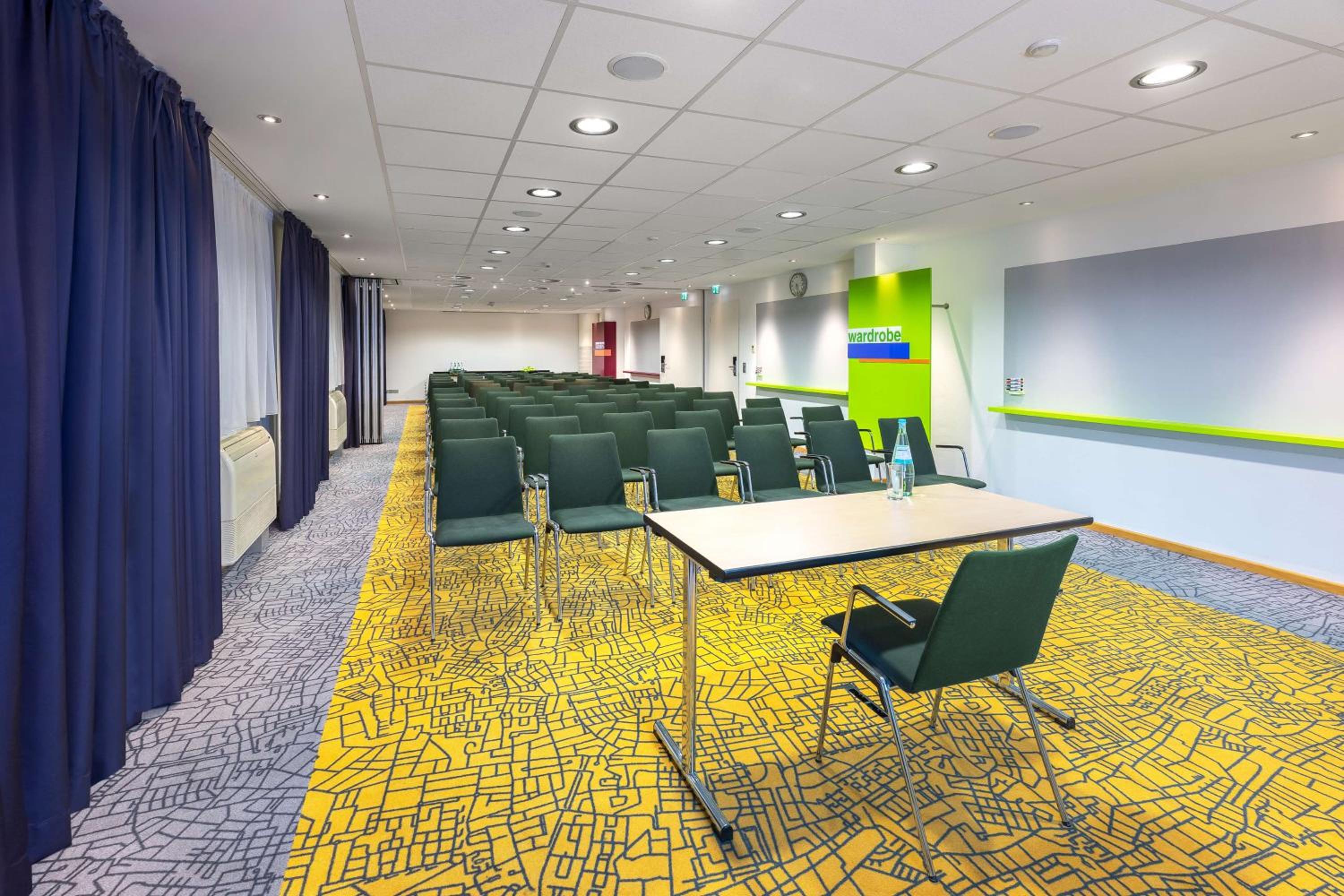 Park Inn by Radisson Nurnberg - Property Image 6