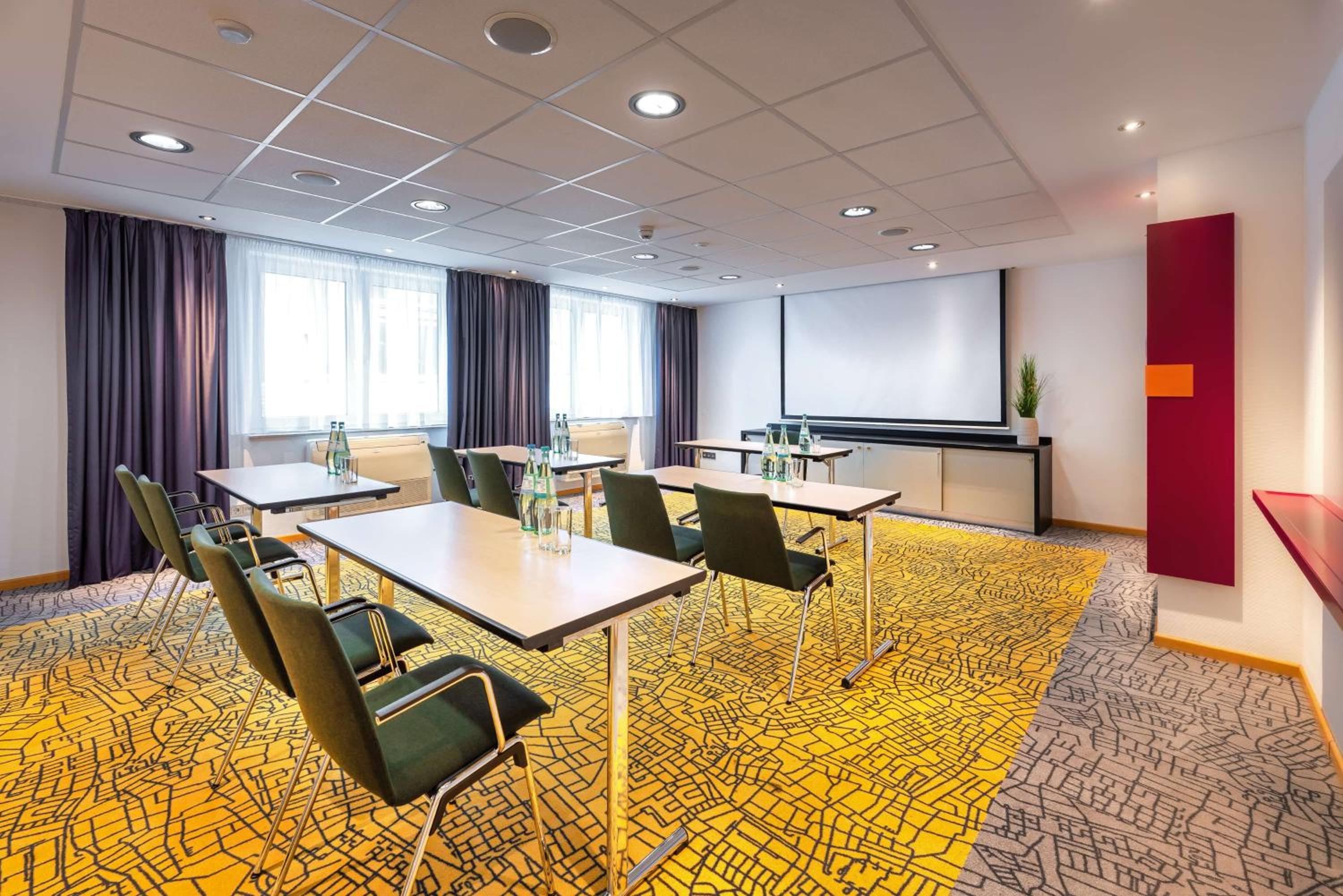 Park Inn by Radisson Nurnberg - Property Image 4