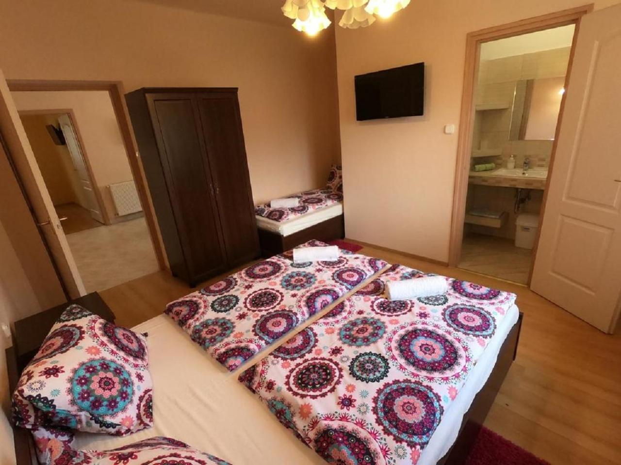 Pandora Pool Apartman
