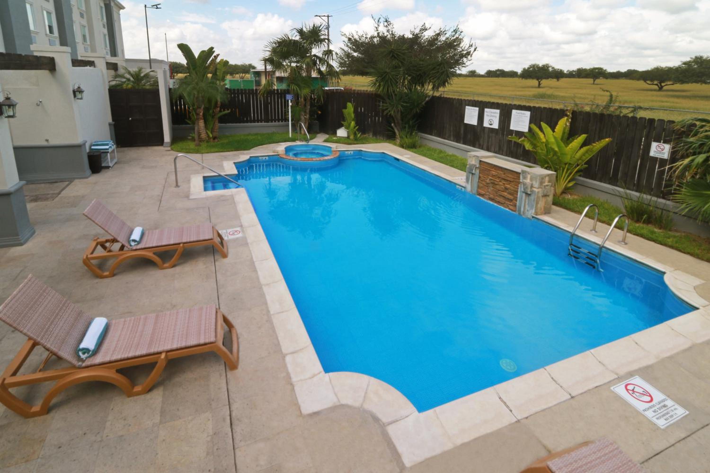 Reynosa Vacations - Holiday Inn Reynosa Industrial Poniente, an IHG Hotel - Property Image 10