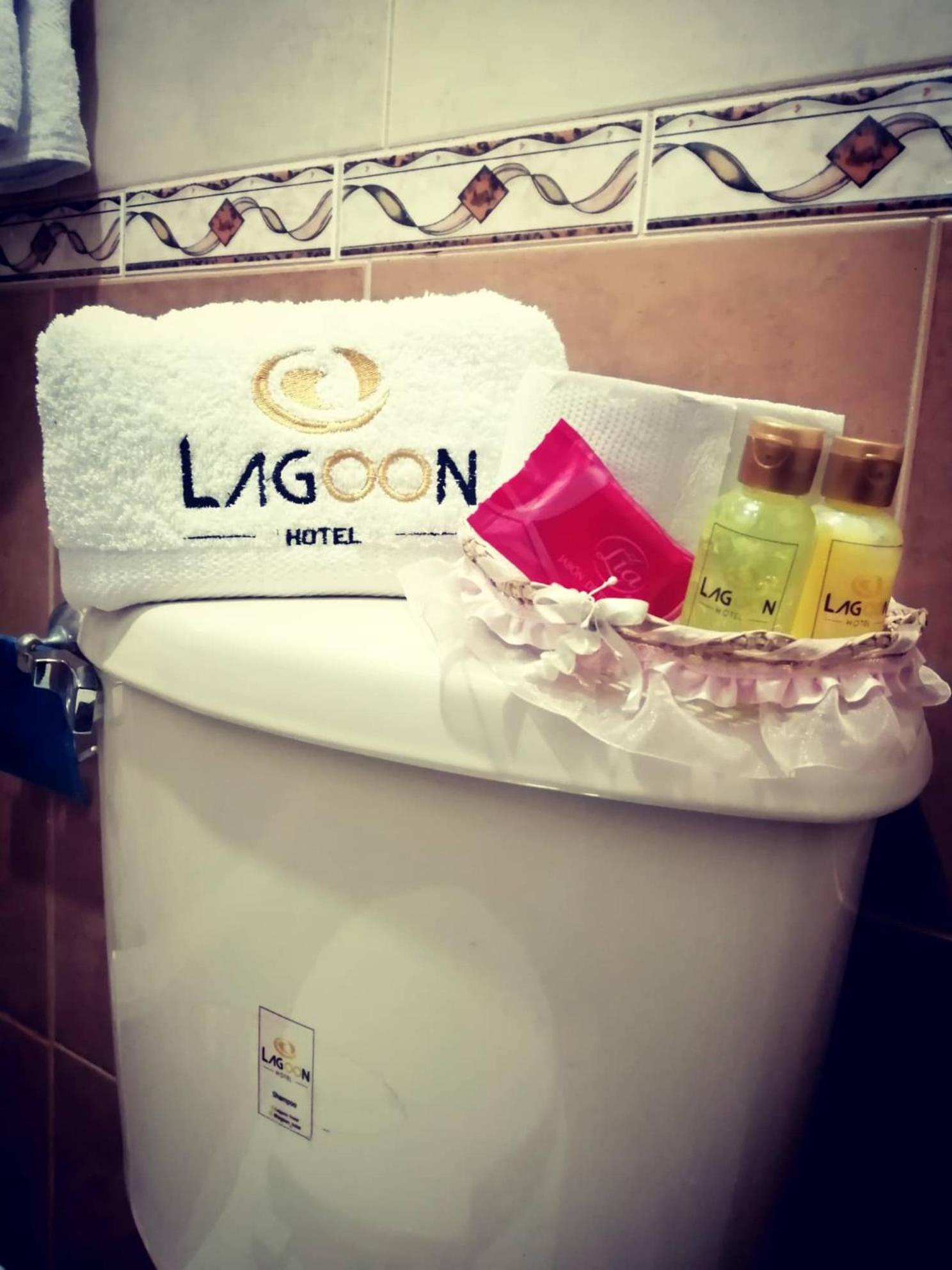 Lagoon Hotel Chugchilan