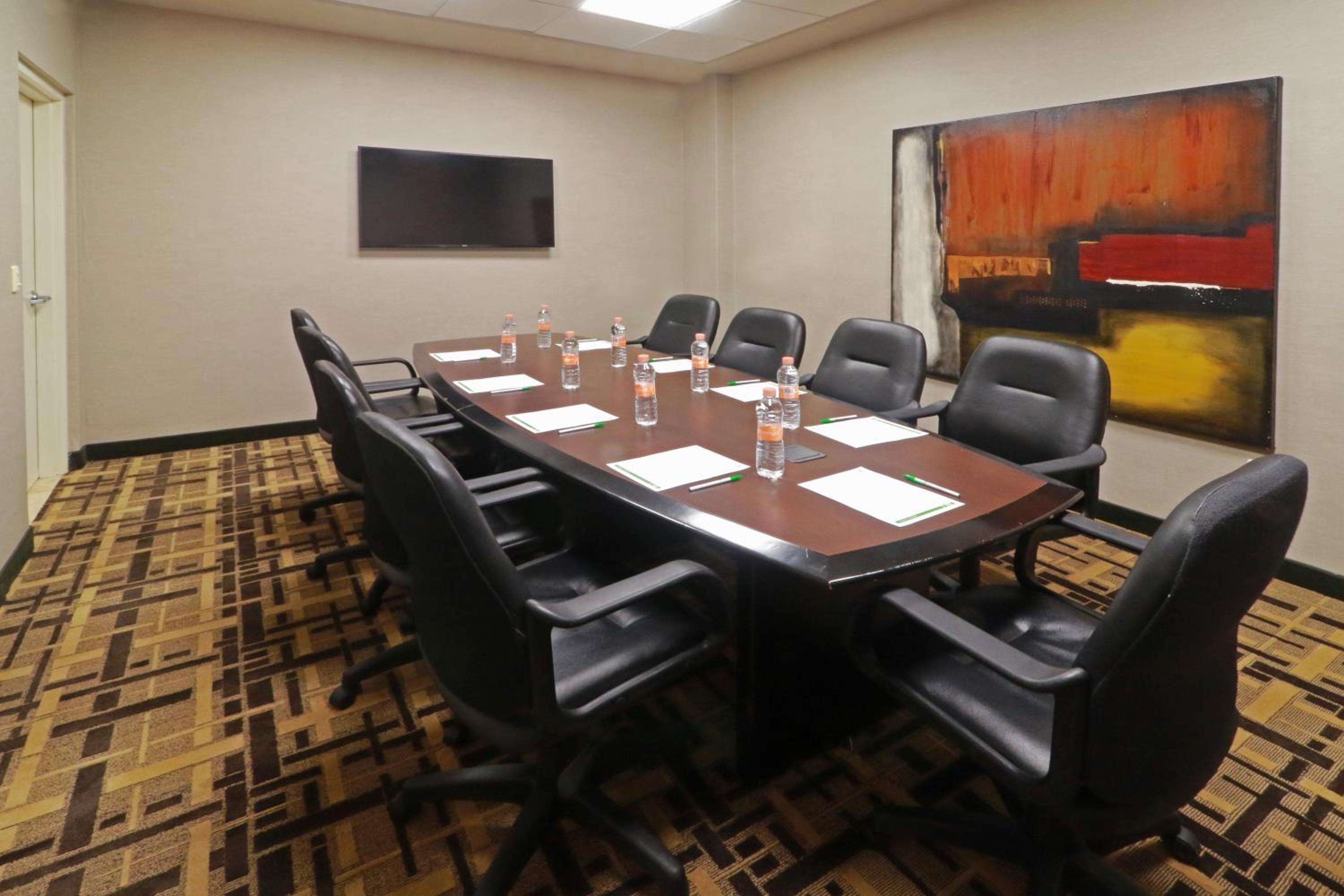 Reynosa Vacations - Holiday Inn Reynosa Industrial Poniente, an IHG Hotel - Property Image 5