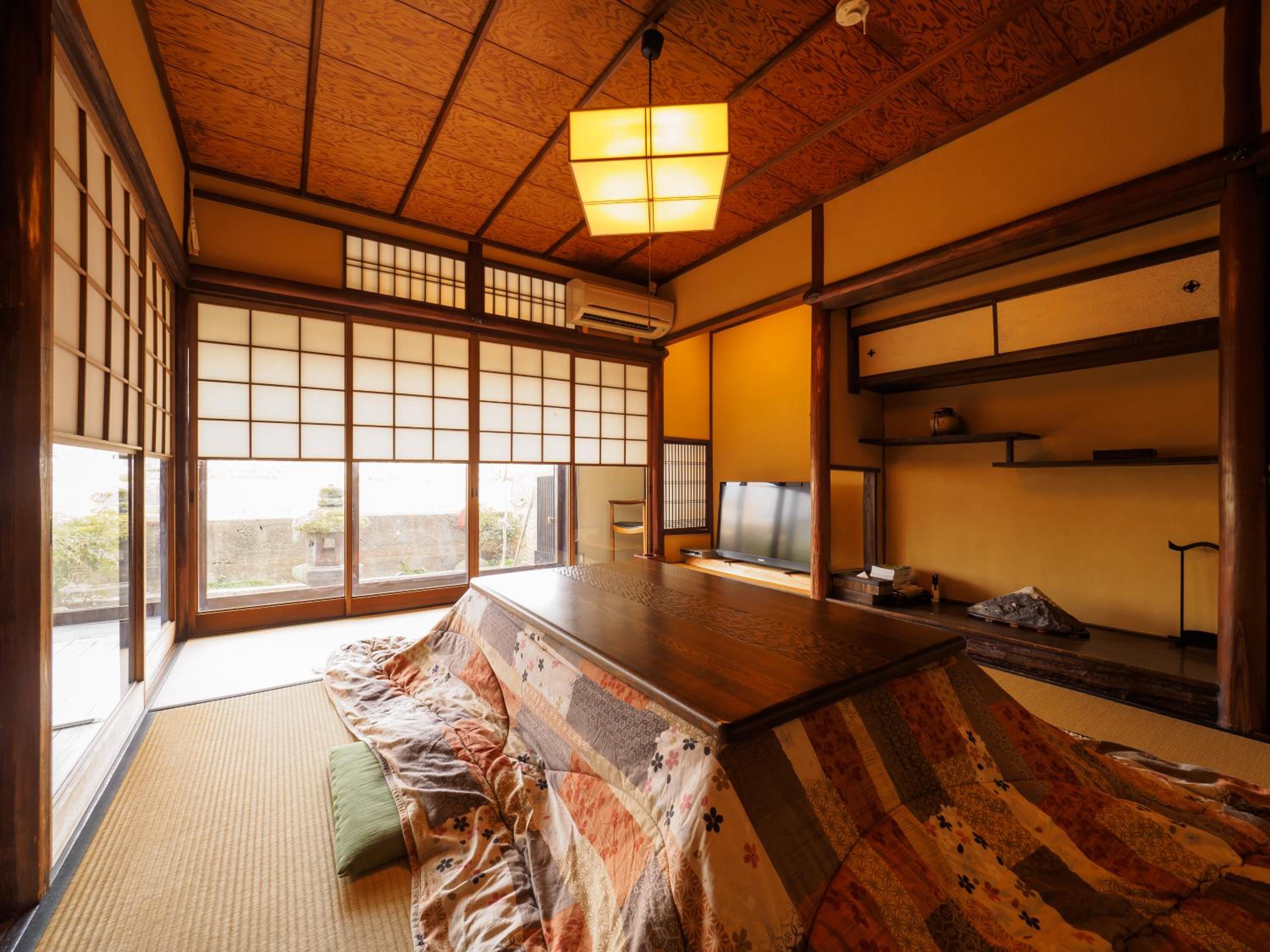 100 years old traditional Kyoto Machiya townhouse - K's Villa view 3