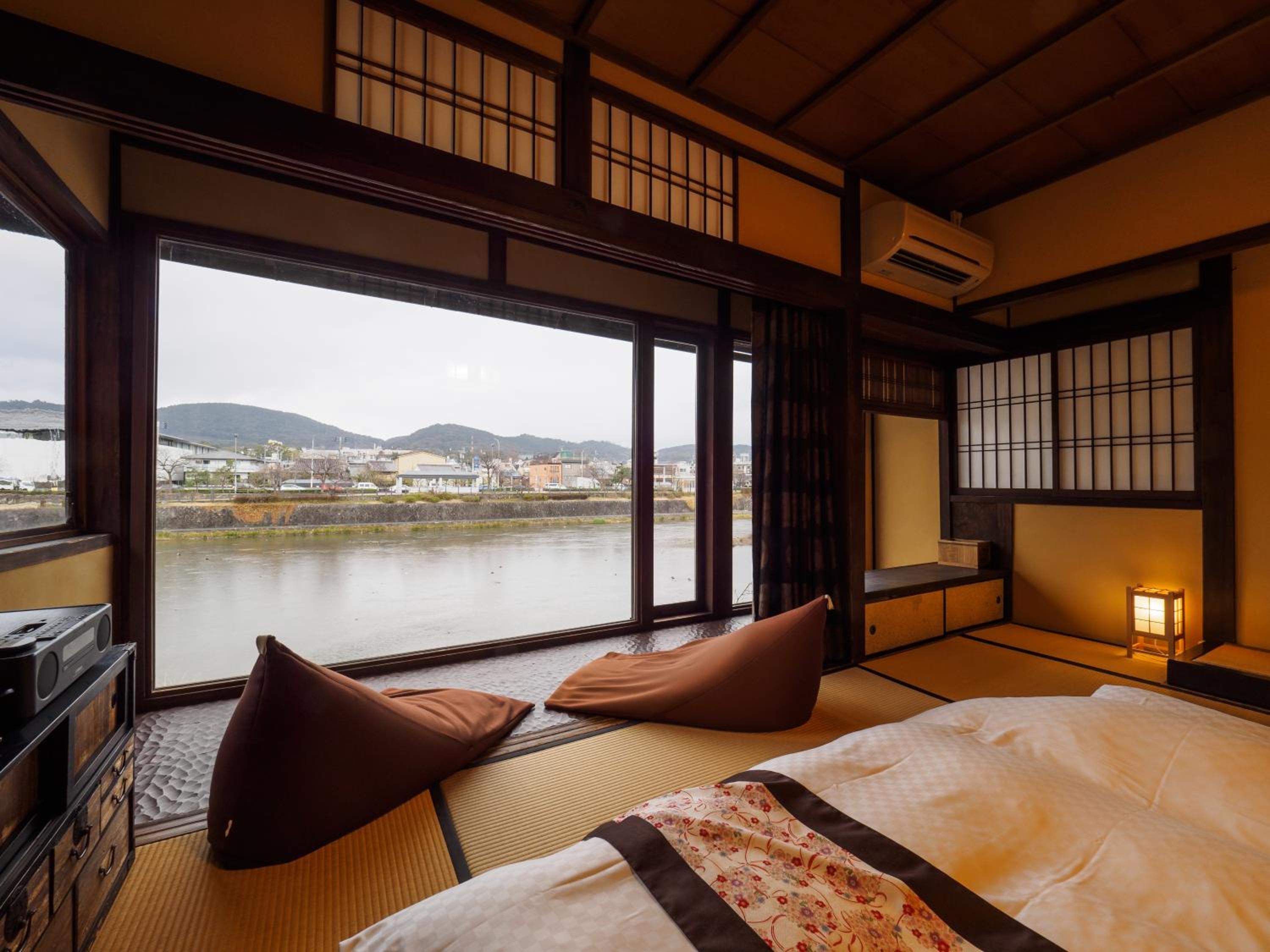 100 years old traditional Kyoto Machiya townhouse - K's Villa view 5