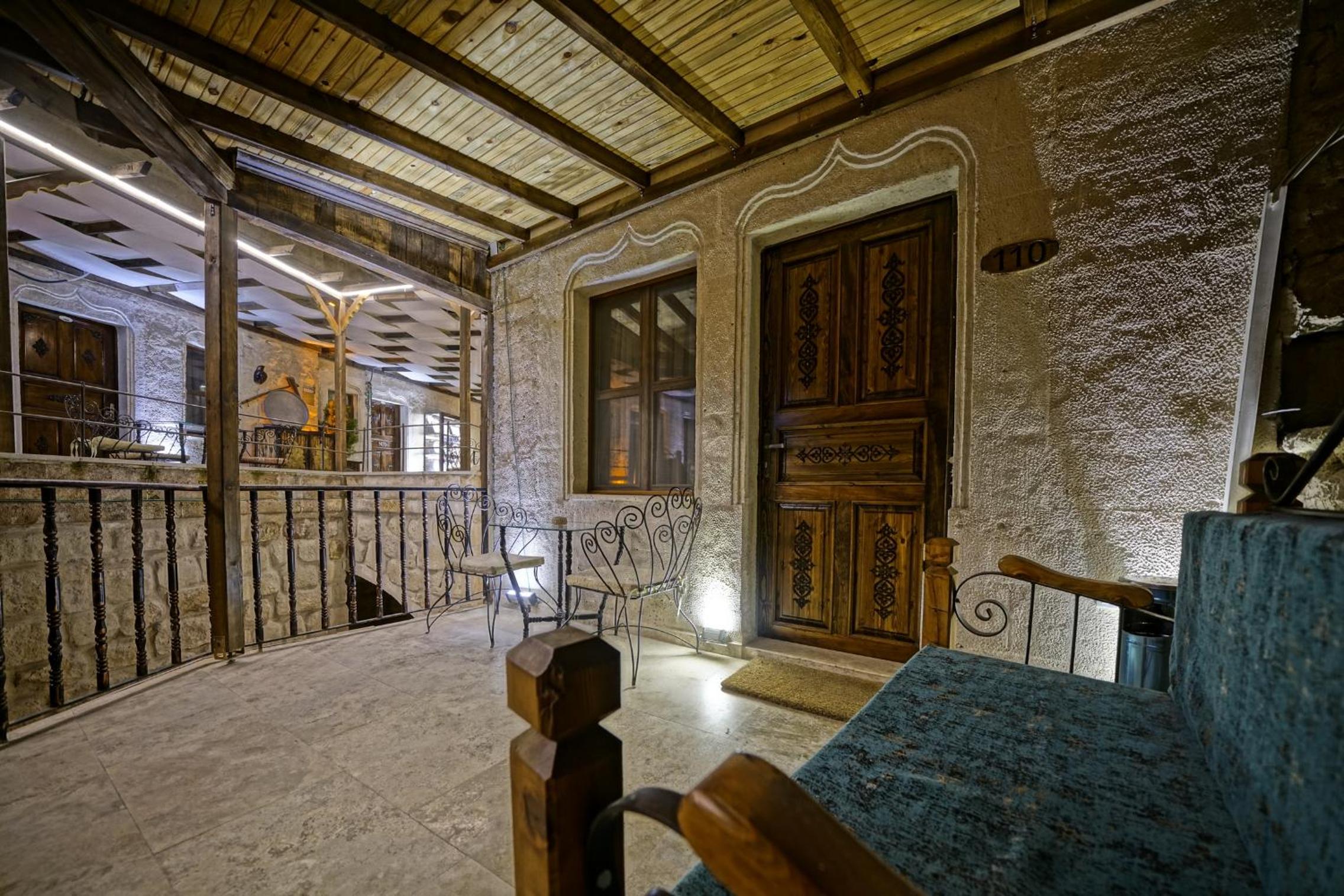 Emit Cave Hotel - Image 7