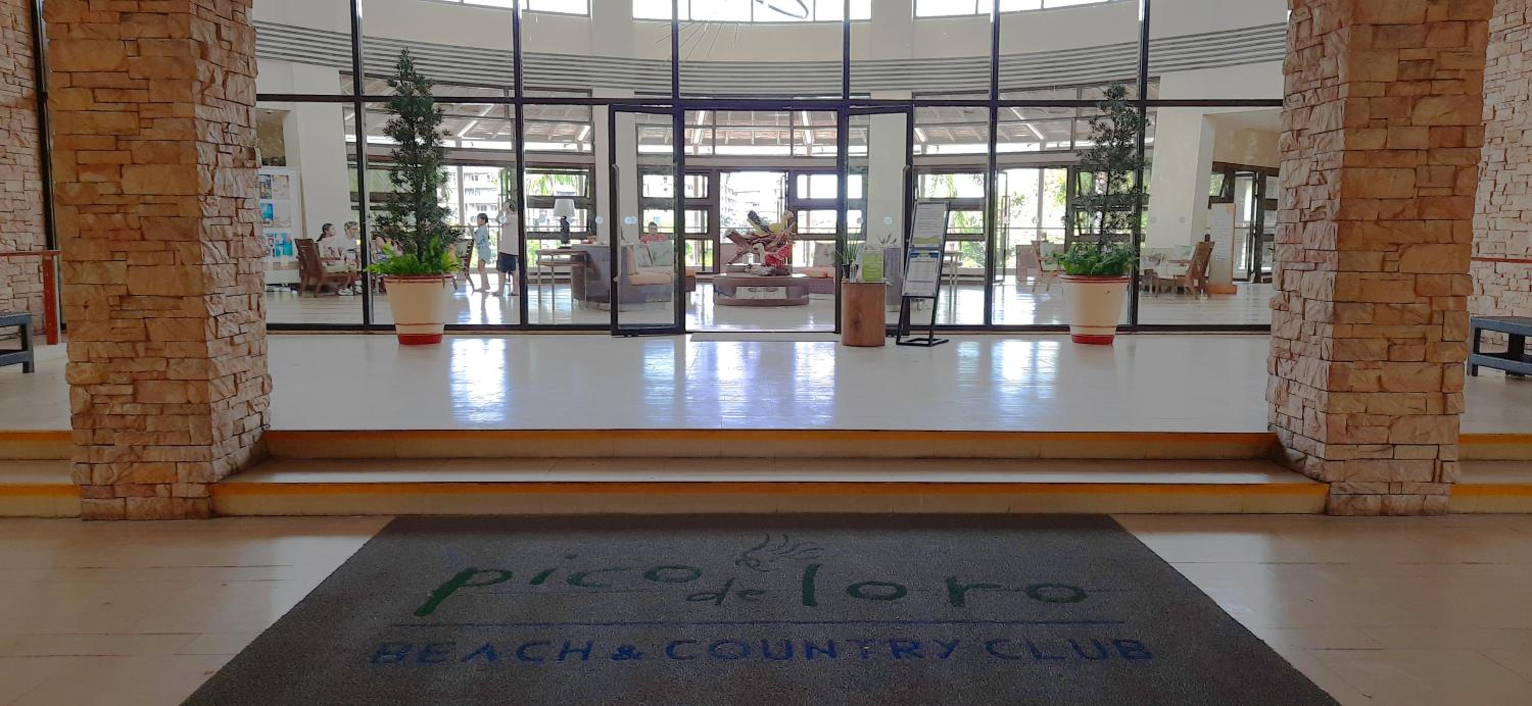 Pico de Loro Jacana B view 4