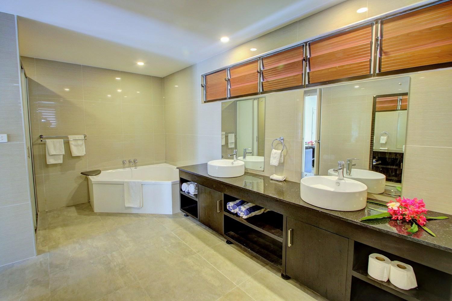 Nila Beach Resort