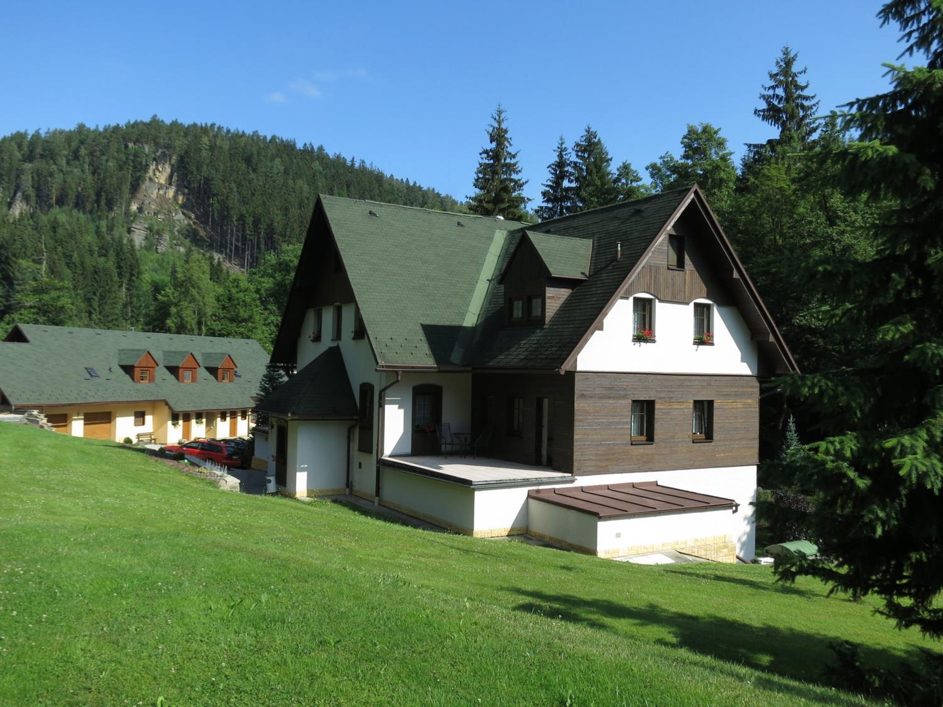 Photo 10