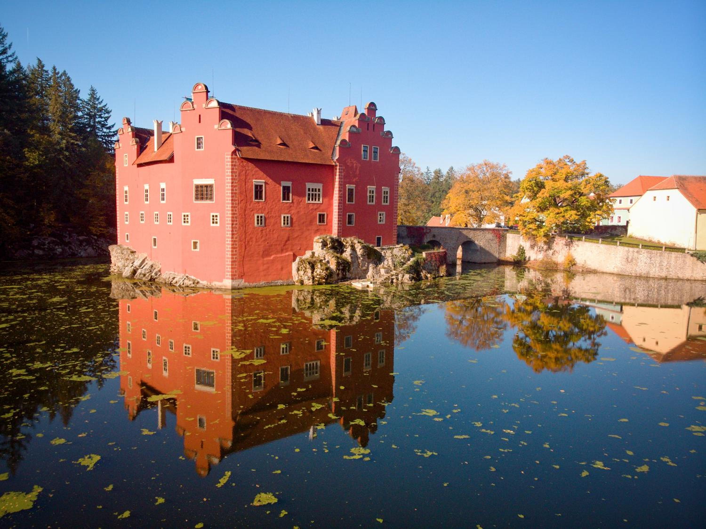 Penzion a restaurace Zlatovláska u zámku Červená Lhota