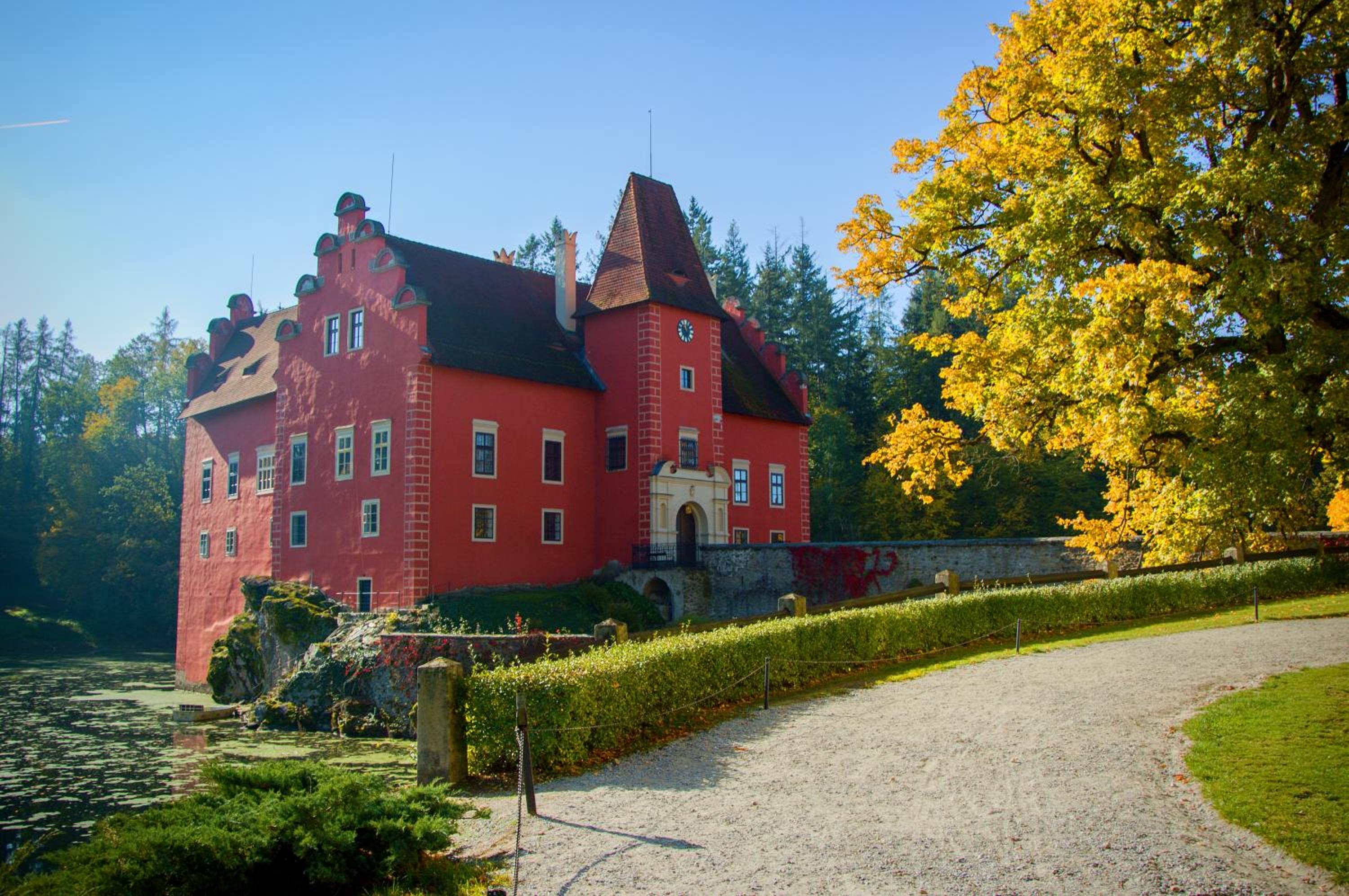 Penzion a restaurace Zlatovláska u zámku Červená Lhota