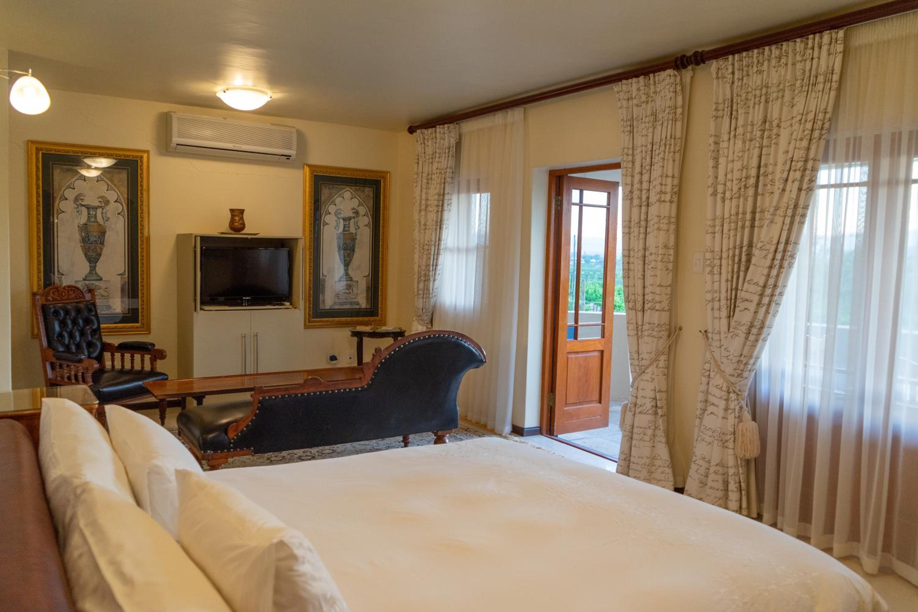 Calitzdorp Country House