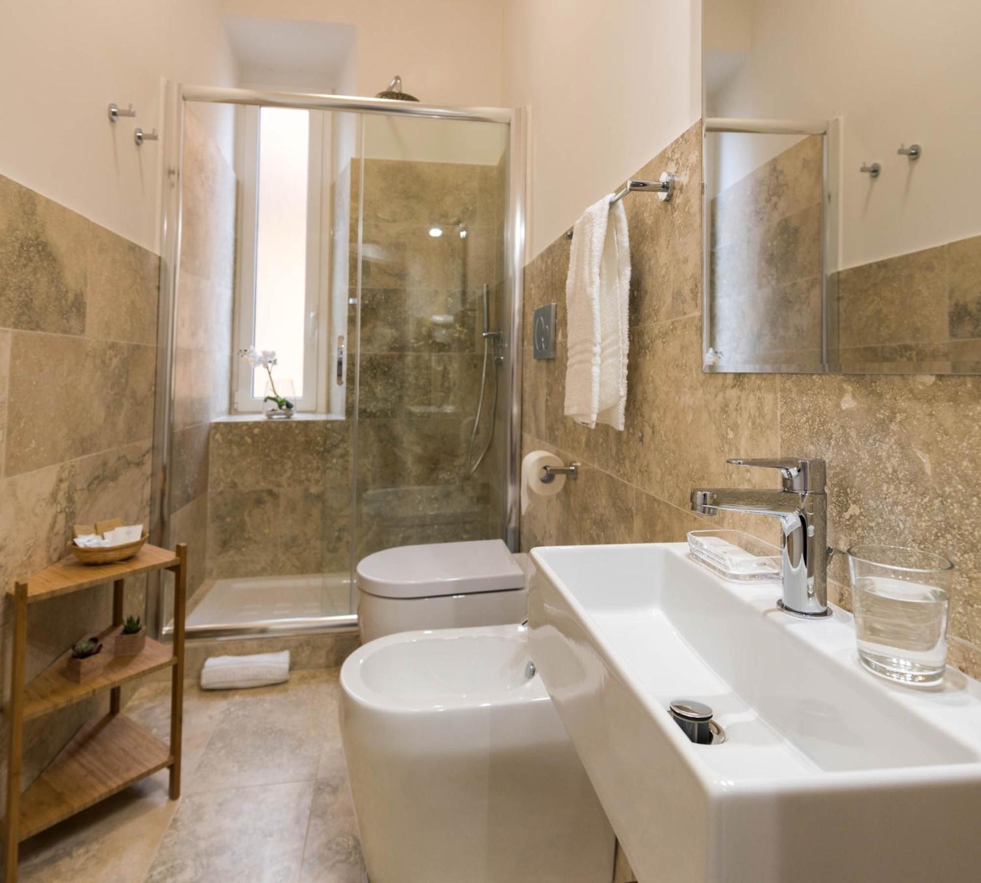 Suite Deal