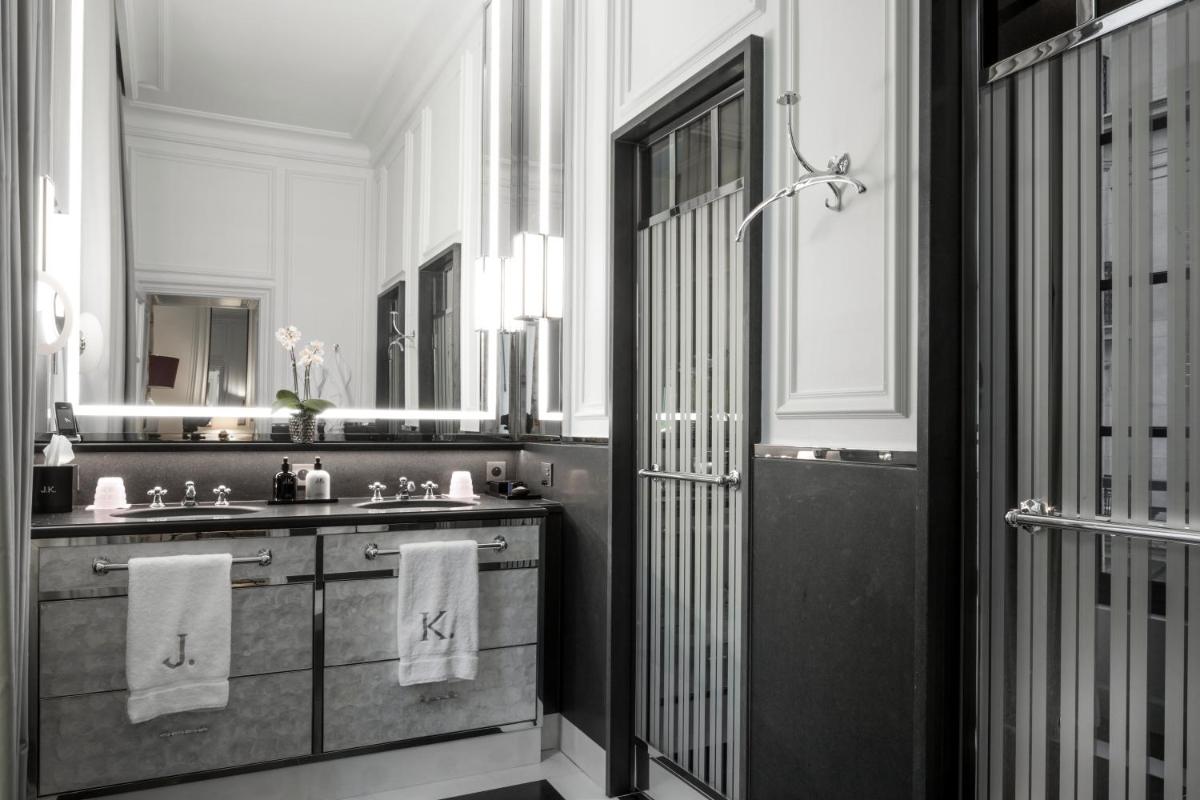 J.K. Place Paris 33