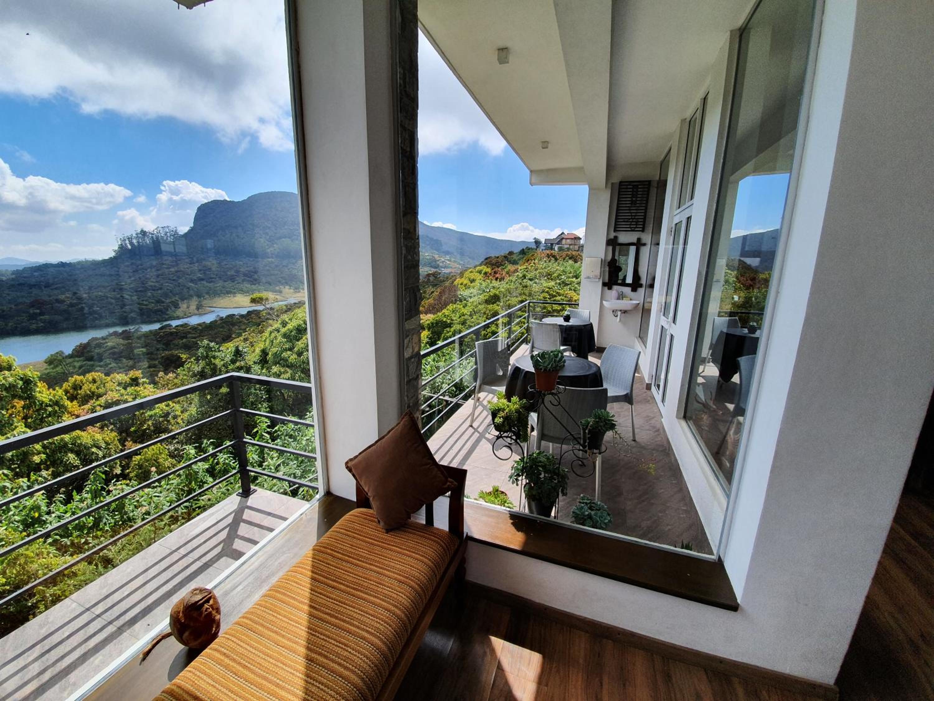 Tranquil Villa - Stunning views with free breakfast view 2