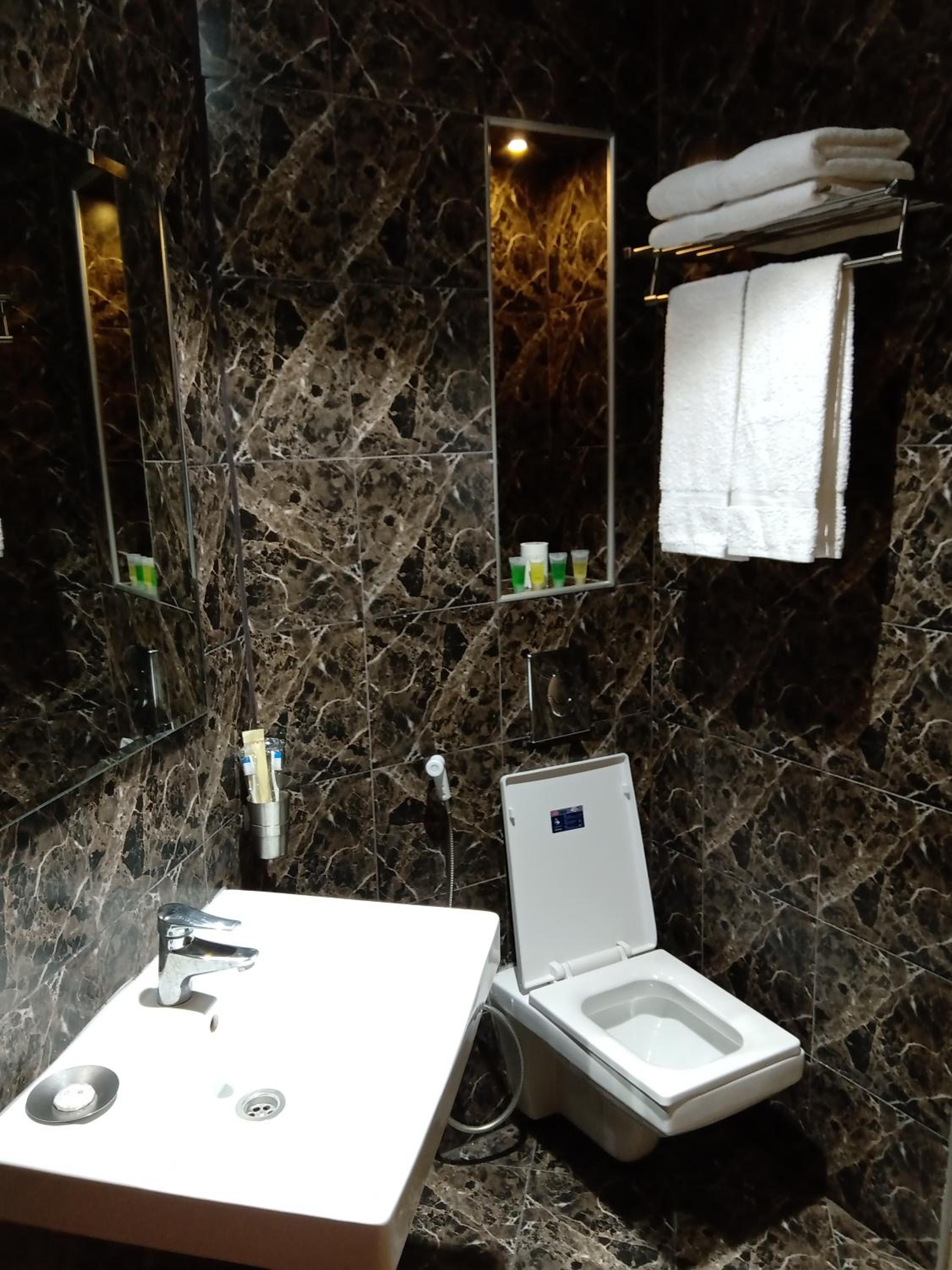 seven7days hotel