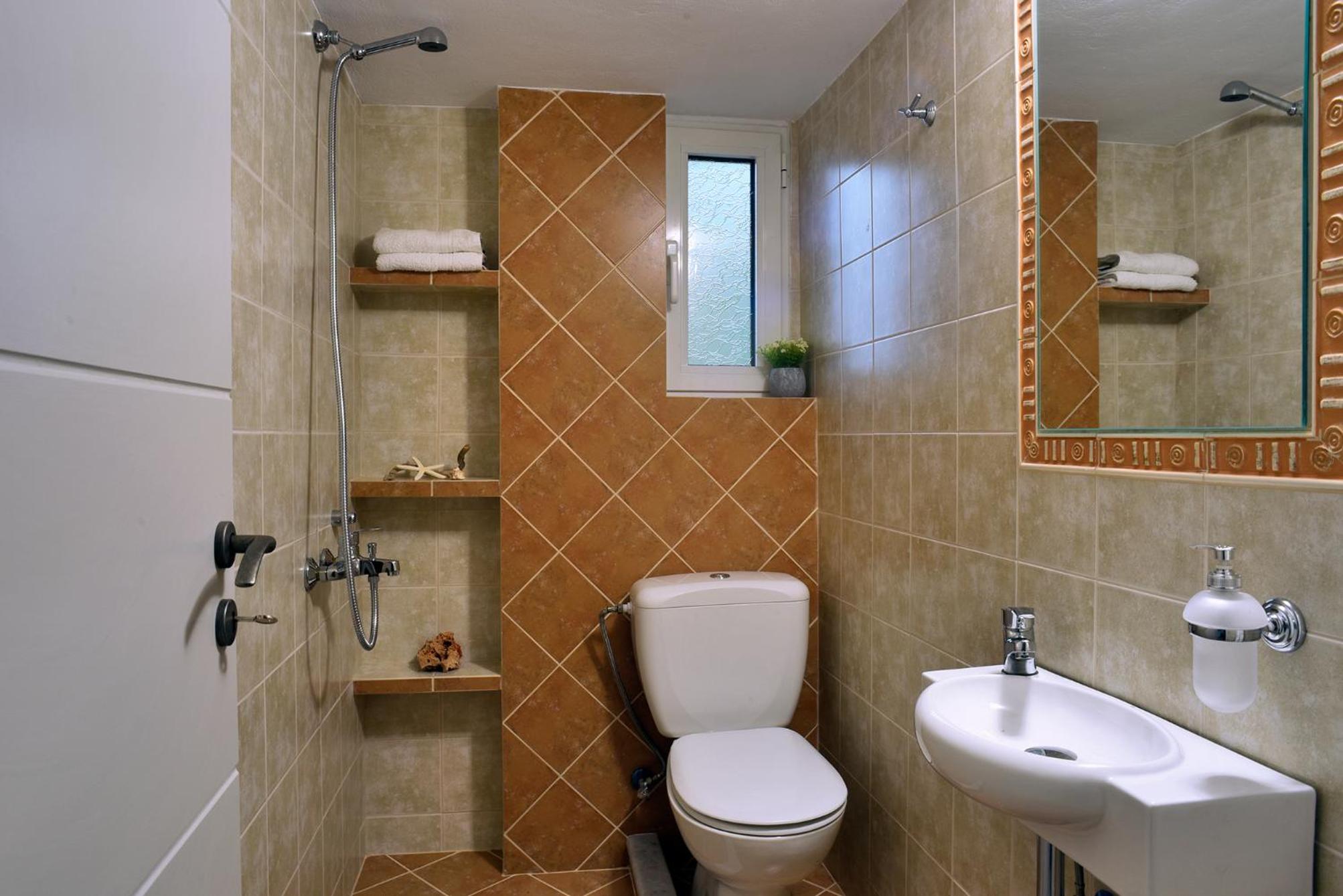 House in Εndless green - Arethousa, Ikaria view 5