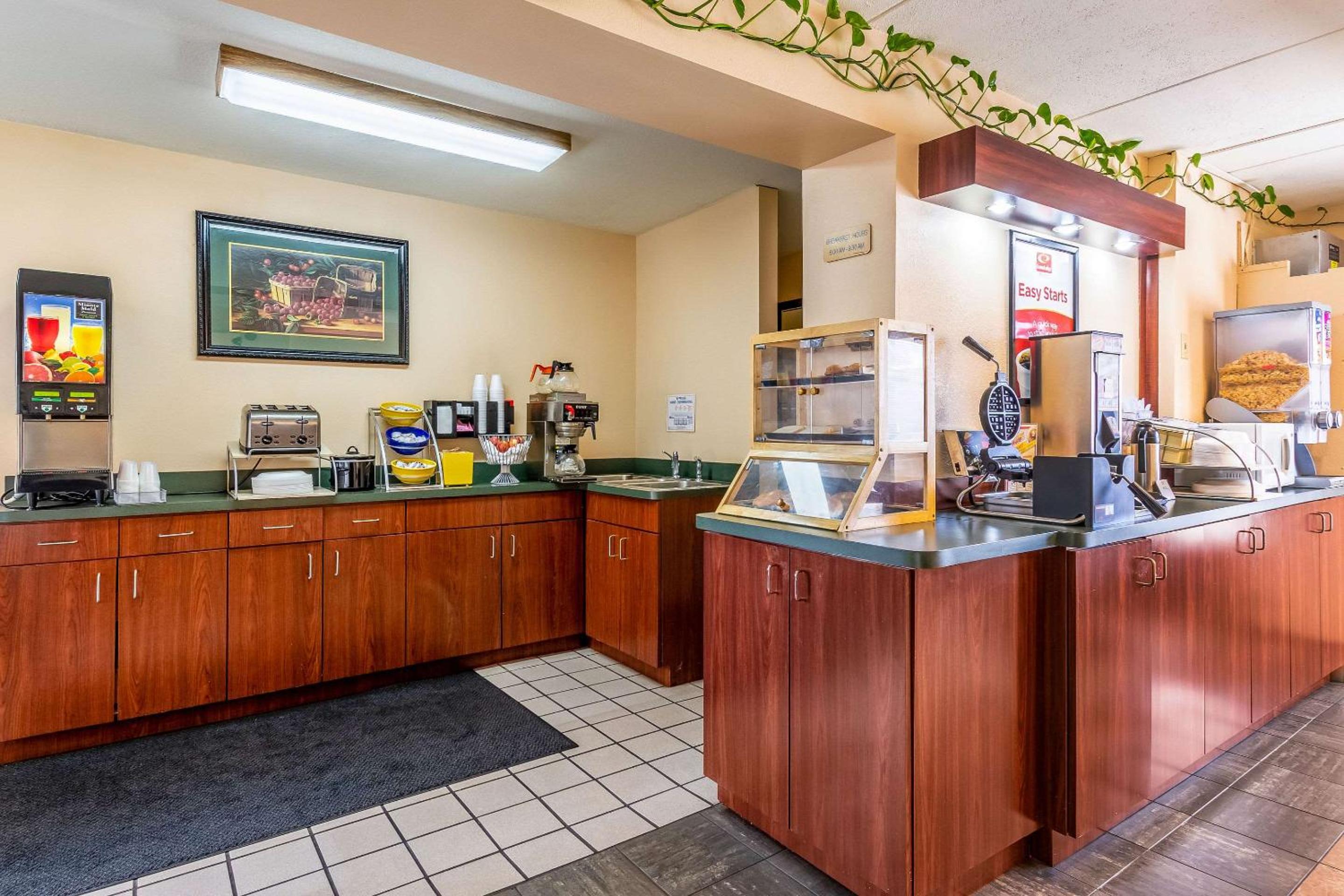 Econo Lodge Rocky Top