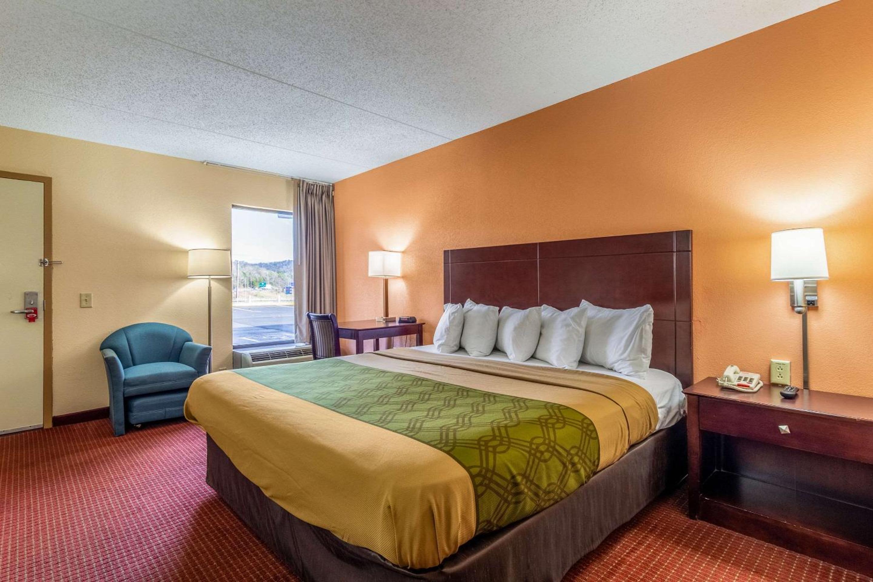 Econo Lodge Rocky Top